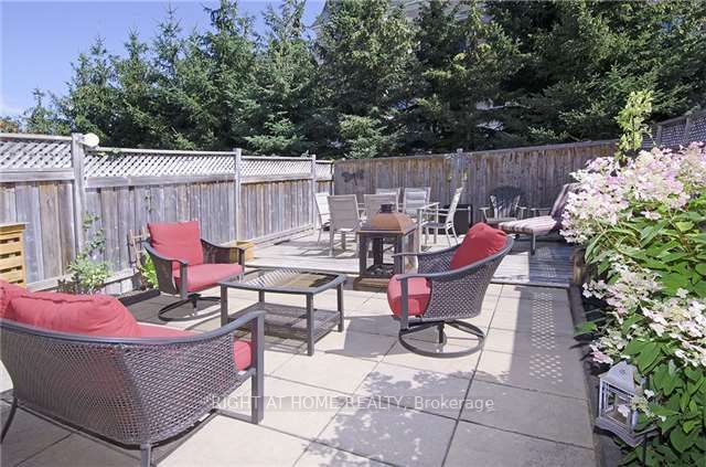 271 Thompson Rd