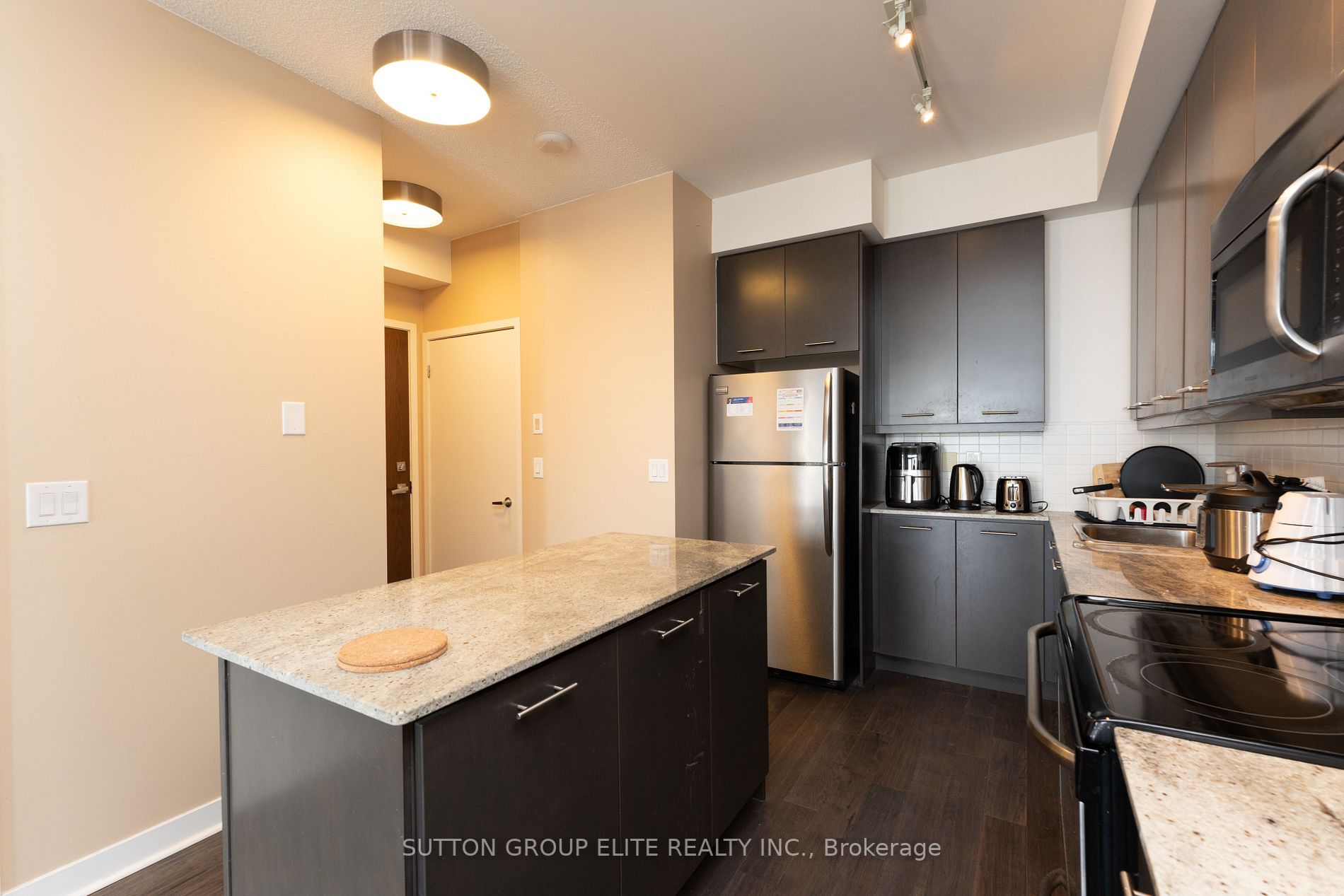 360 Square One Drive, #2007