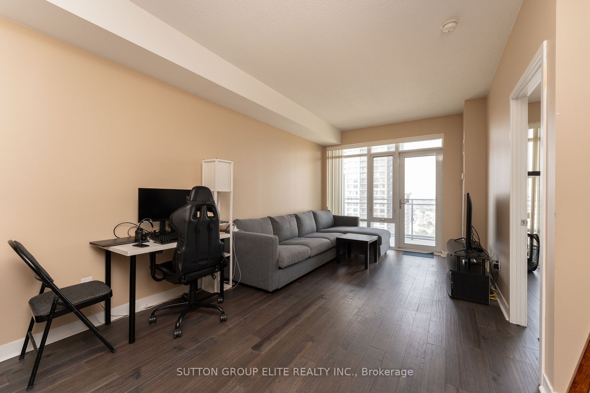 360 Square One Drive, #2007