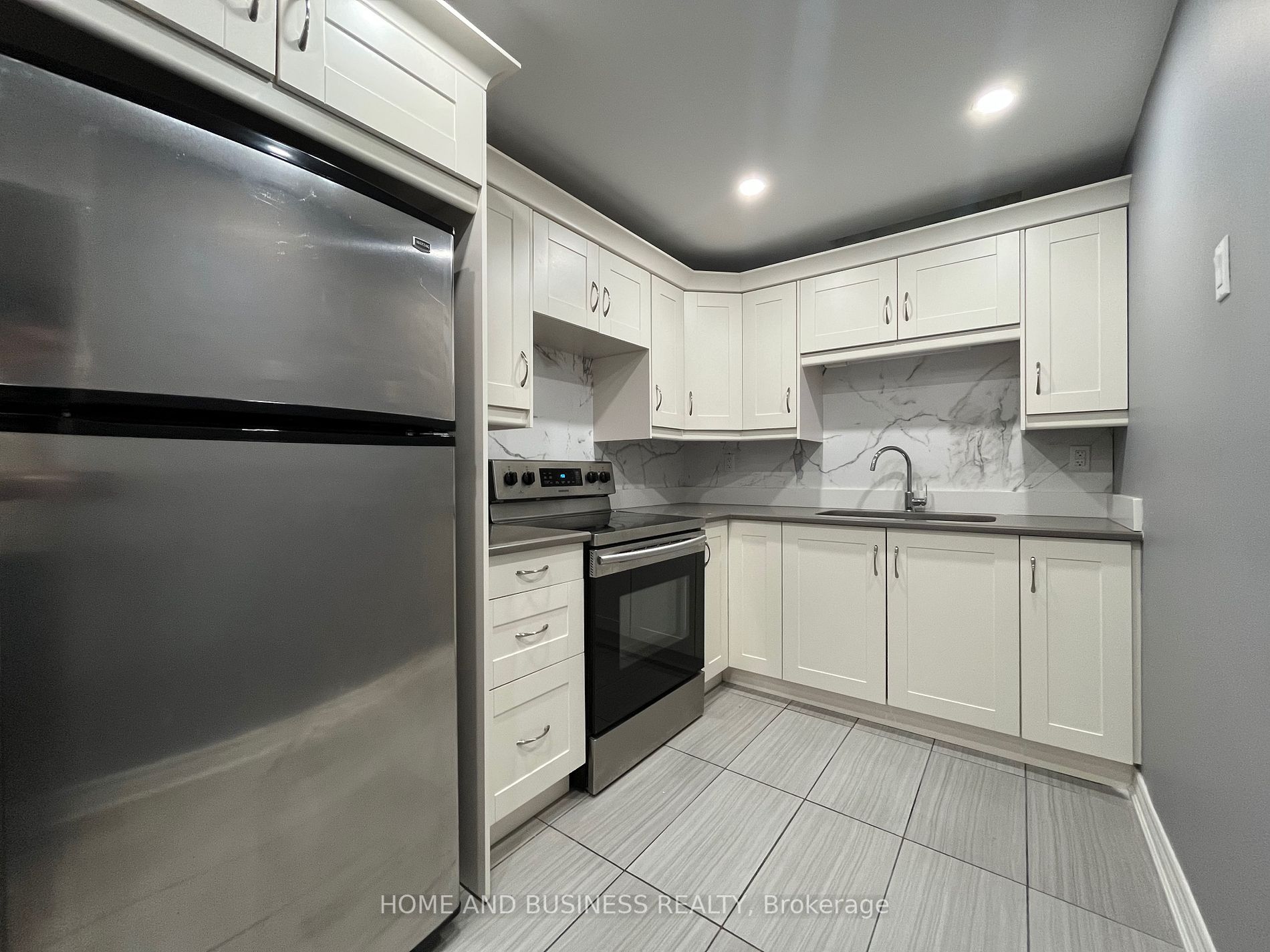 6065 Montevideo Rd, #Lower