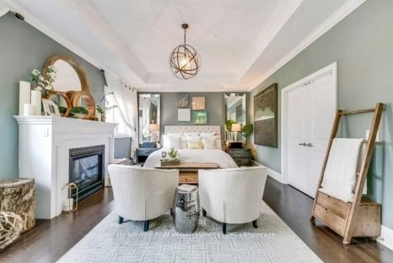 121 Waterview Common