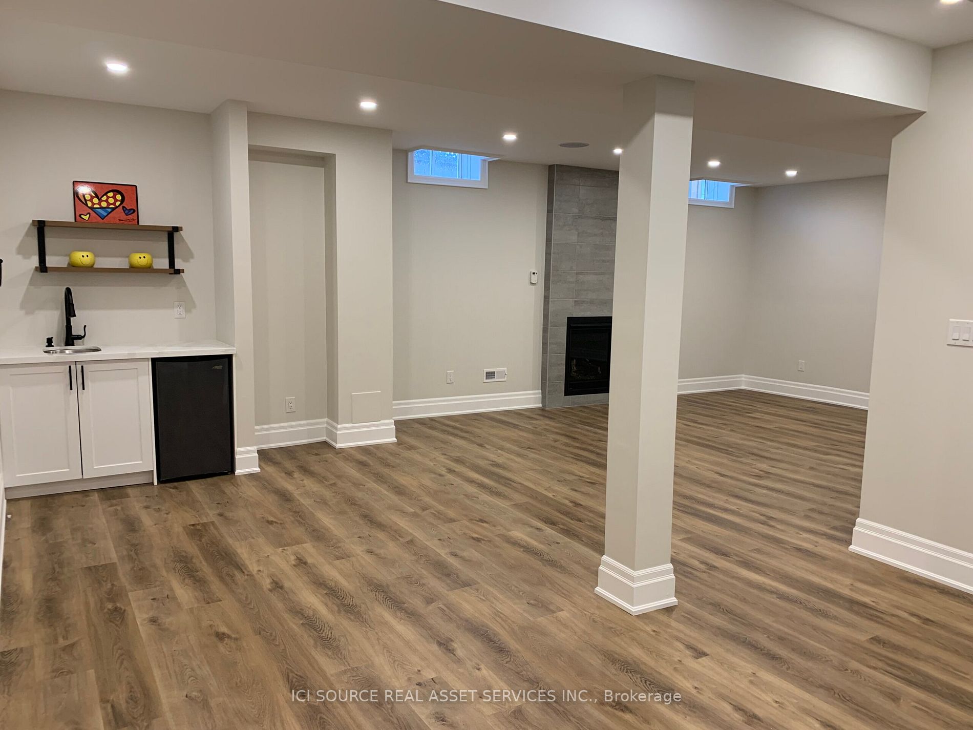121 Waterview Common