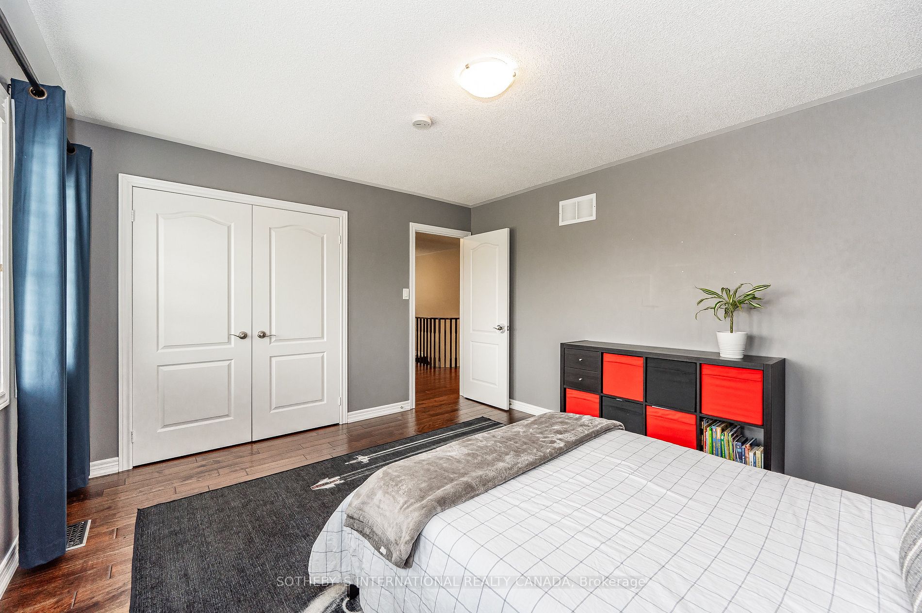 41 Amaryllis Dr