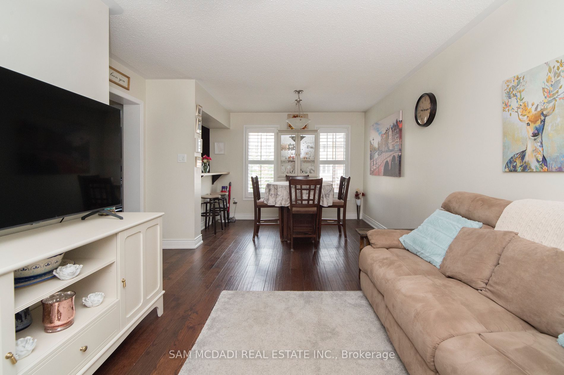 930 Nadalin Hts
