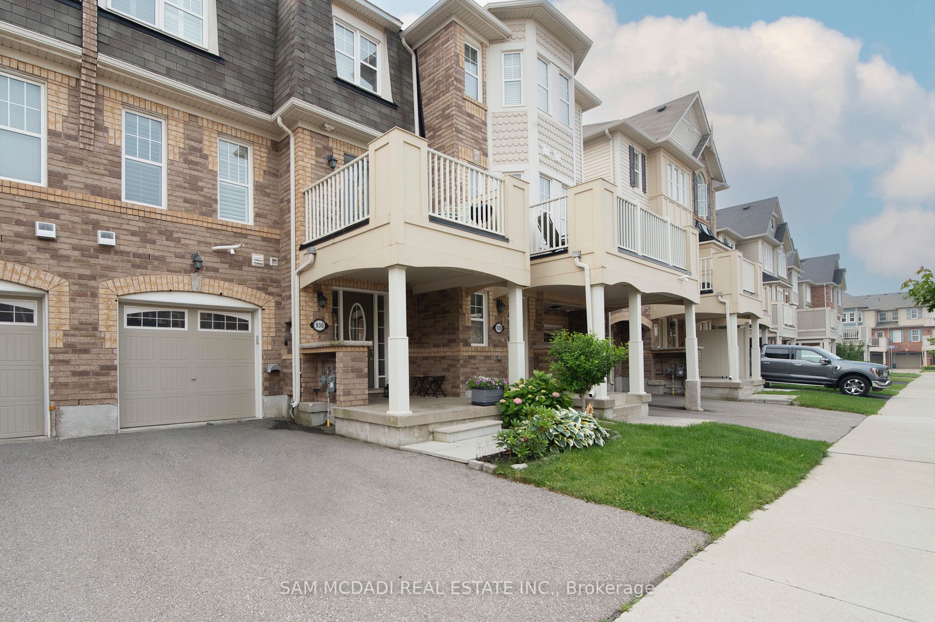 930 Nadalin Hts