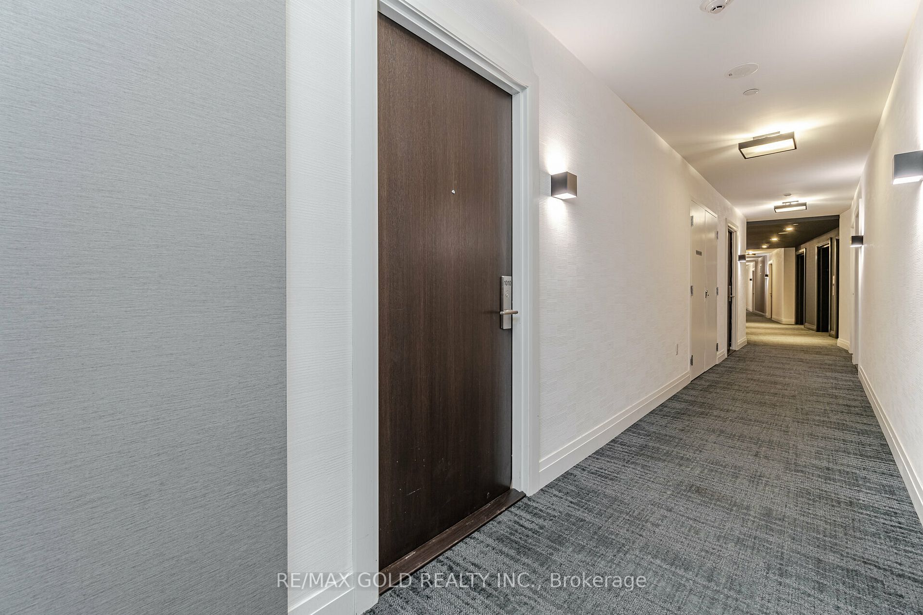 39 Annie Craig Dr, #1010