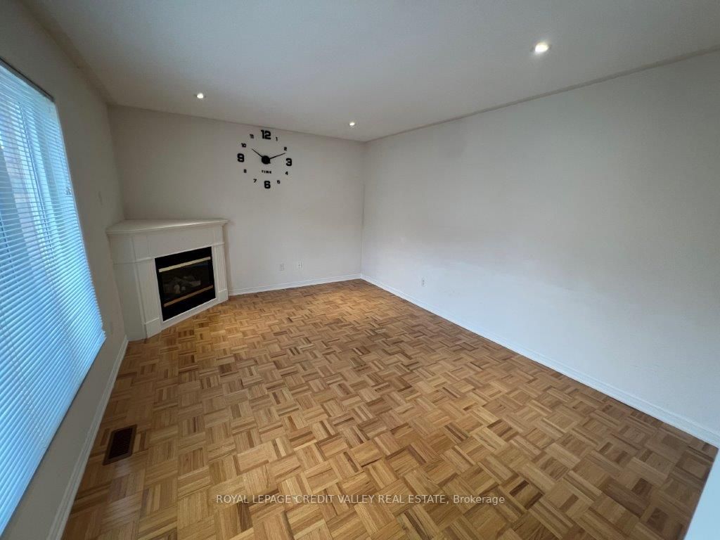 44 Australia Drive
