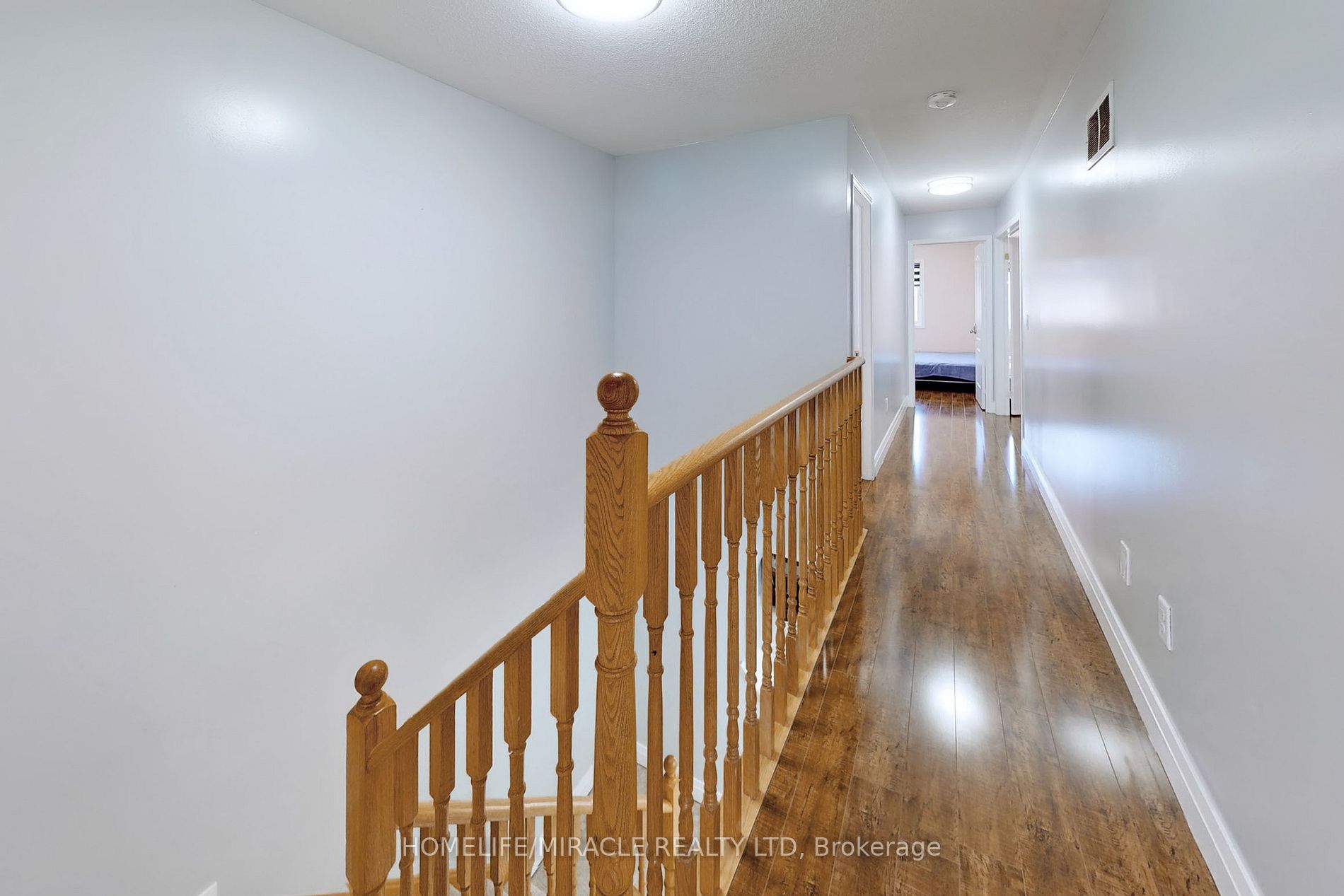15 Masseyfield St N
