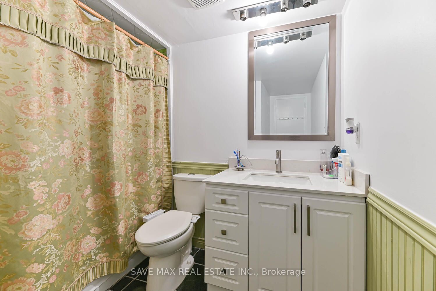 49 Silverstone Dr, #1106
