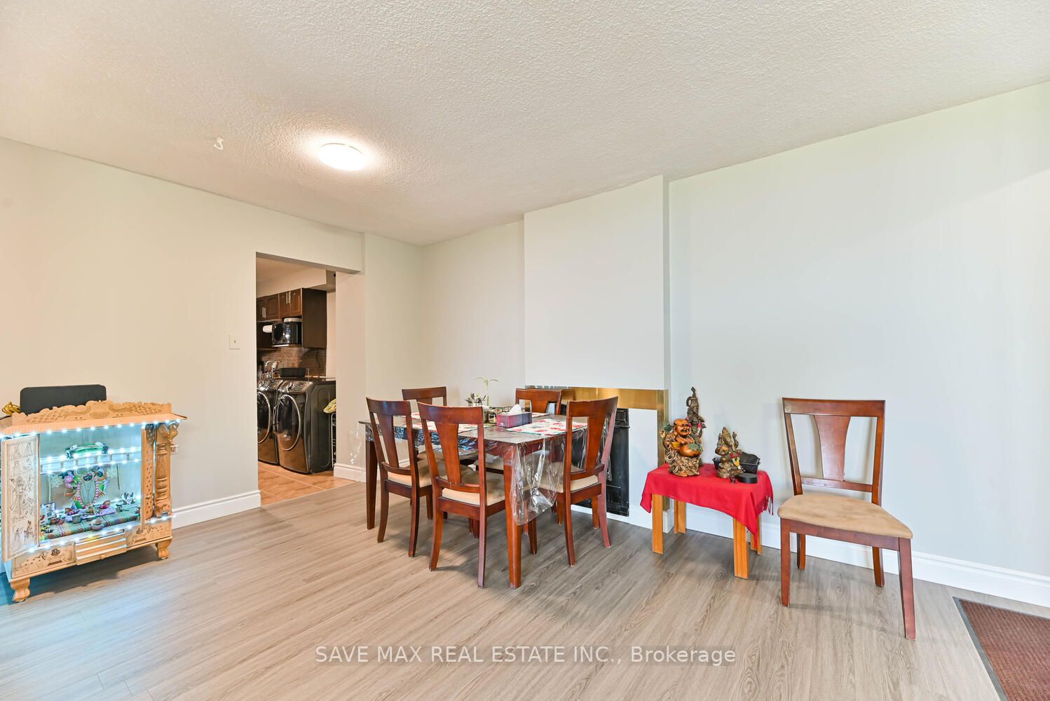 49 Silverstone Dr, #1106