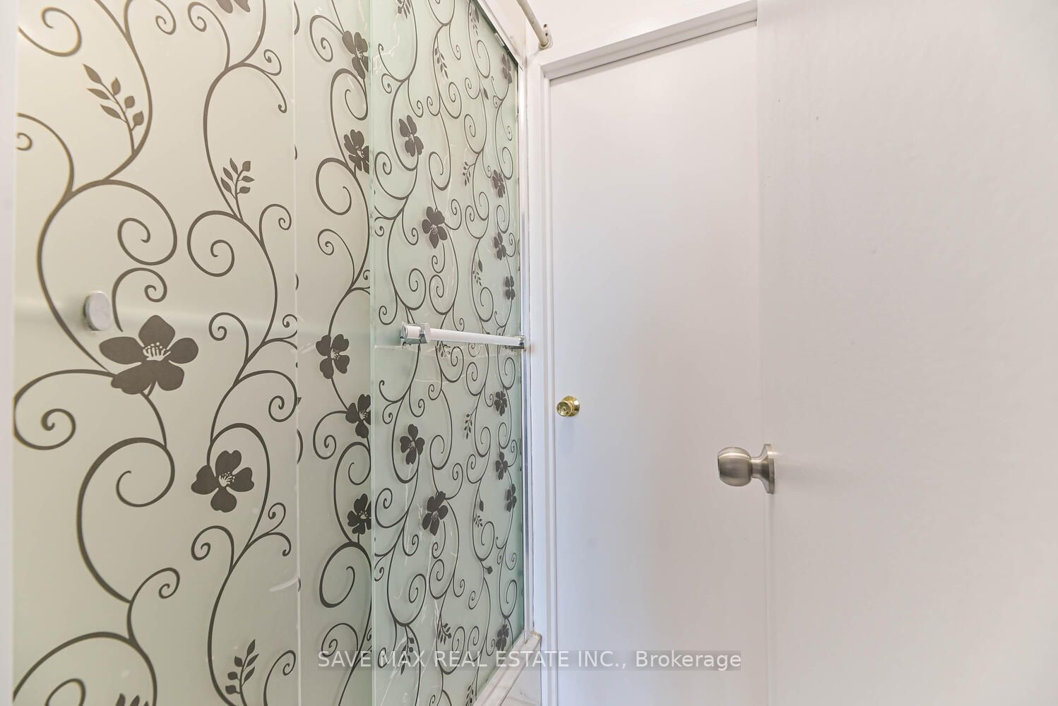 49 Silverstone Dr, #1106