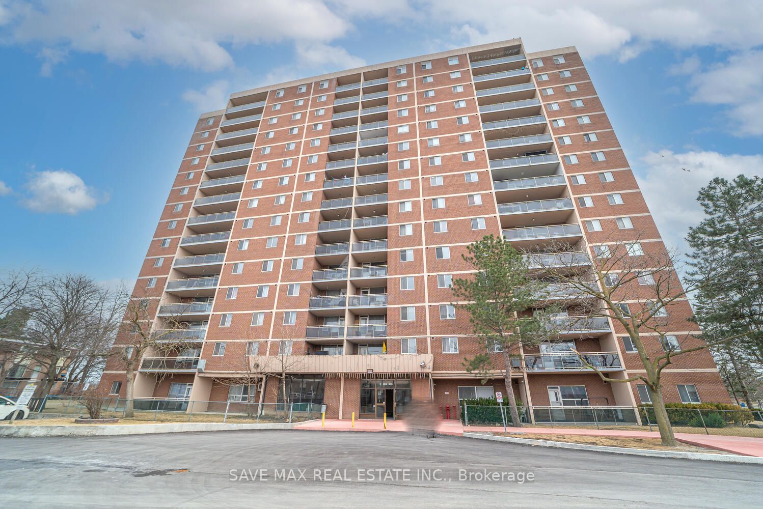 49 Silverstone Dr, #1106