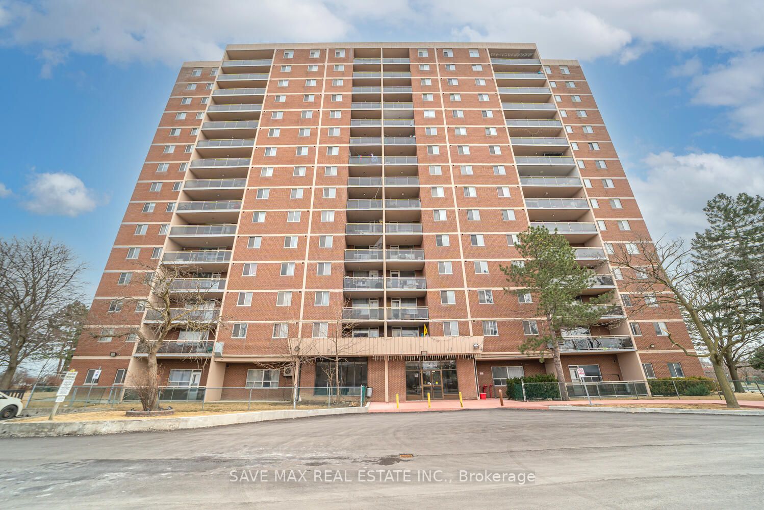 49 Silverstone Dr, #1106