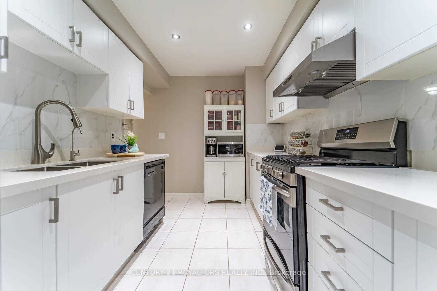 37 Kimberley Cres, #39