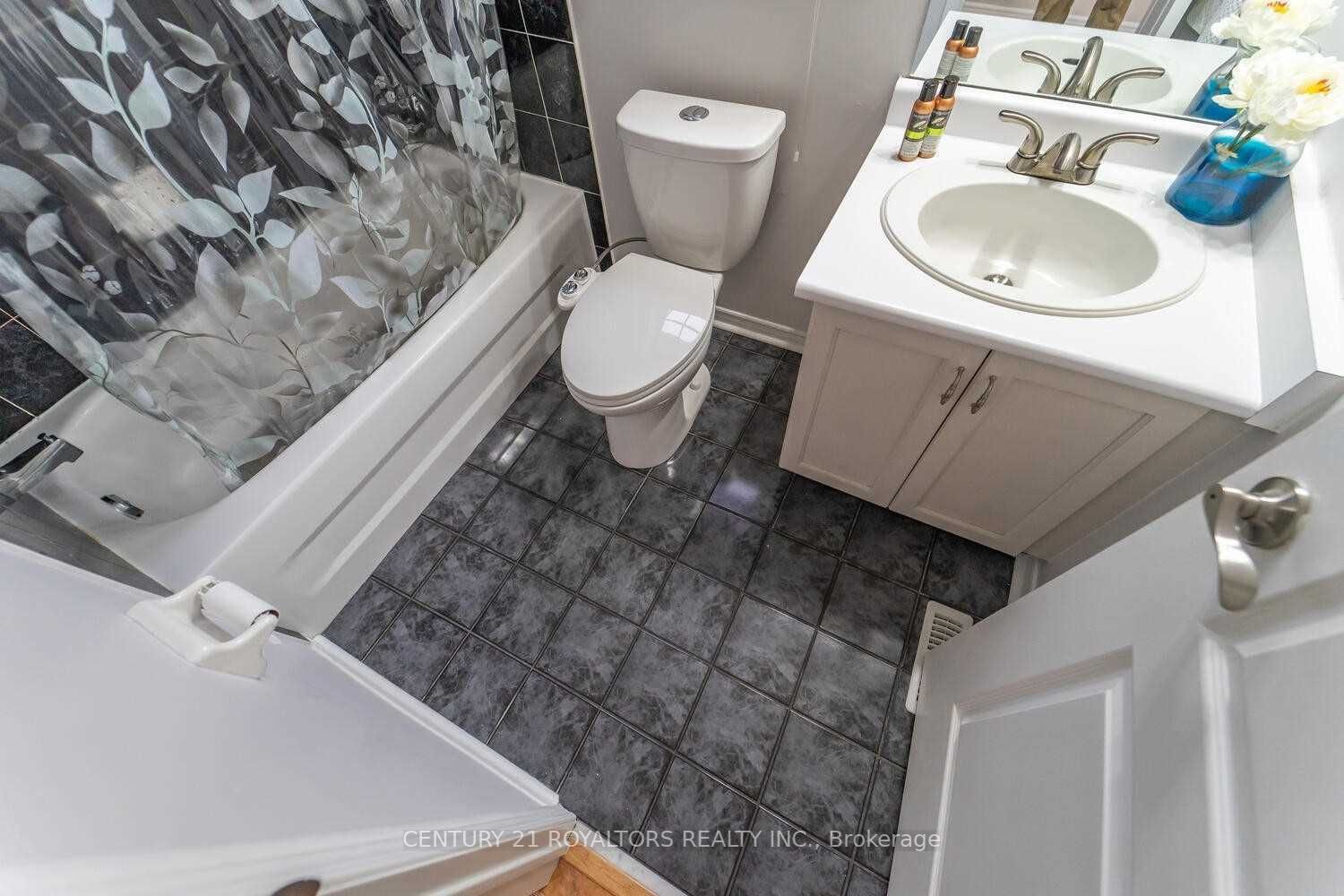 37 Kimberley Cres, #39