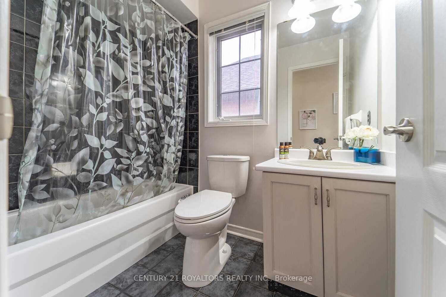 37 Kimberley Cres, #39