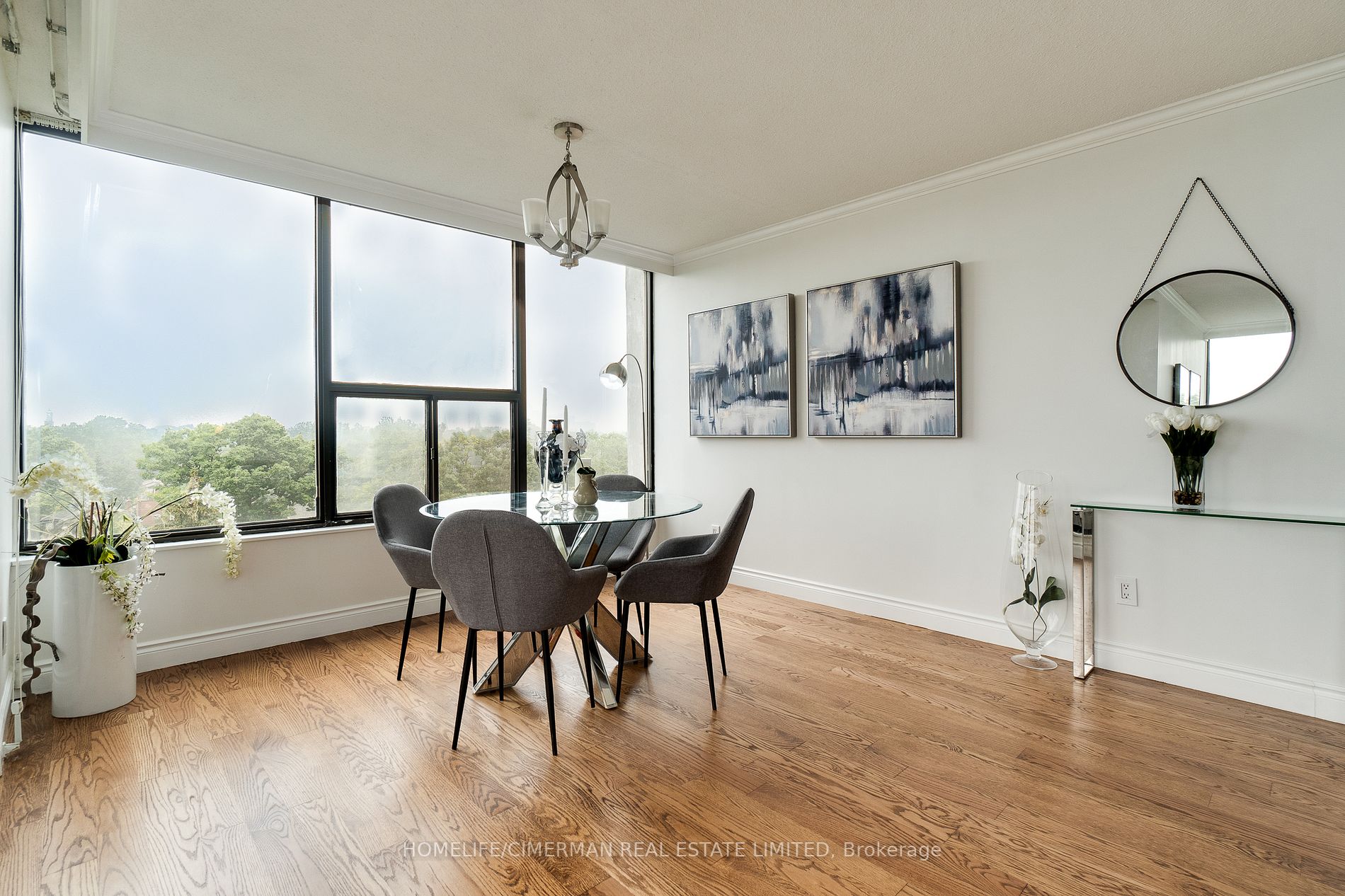 100 Quebec Ave, #712