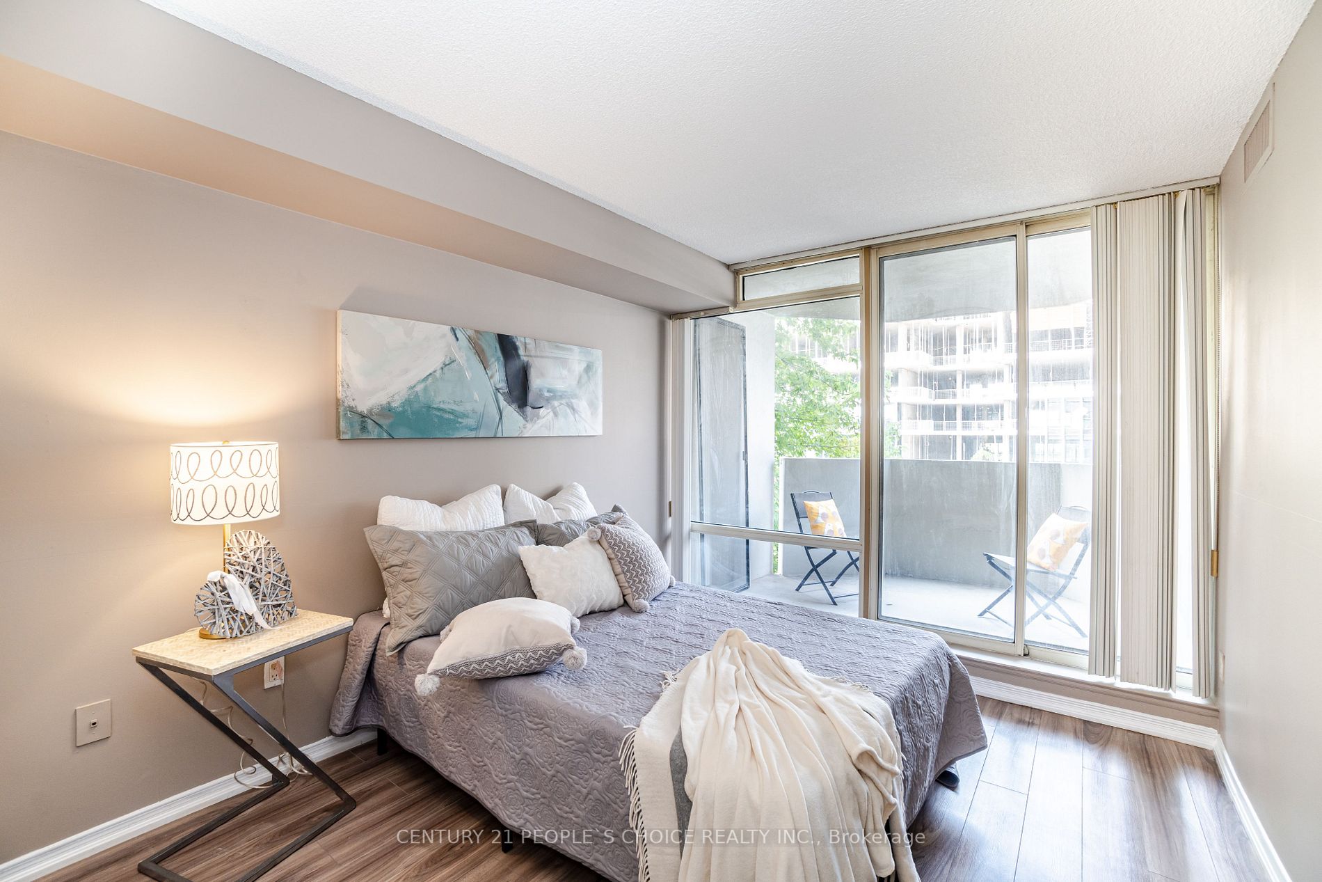 330 Rathburn Road W, #405