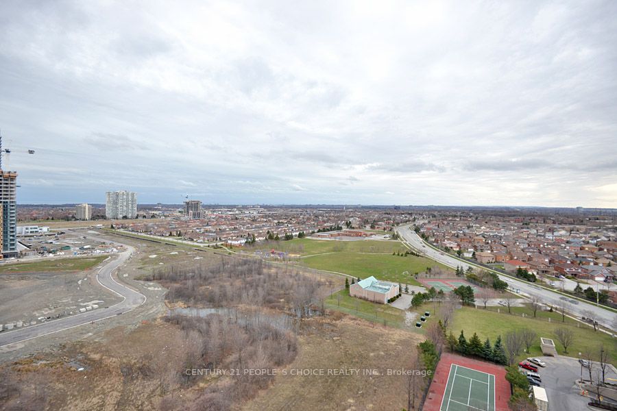 330 Rathburn Road W, #405