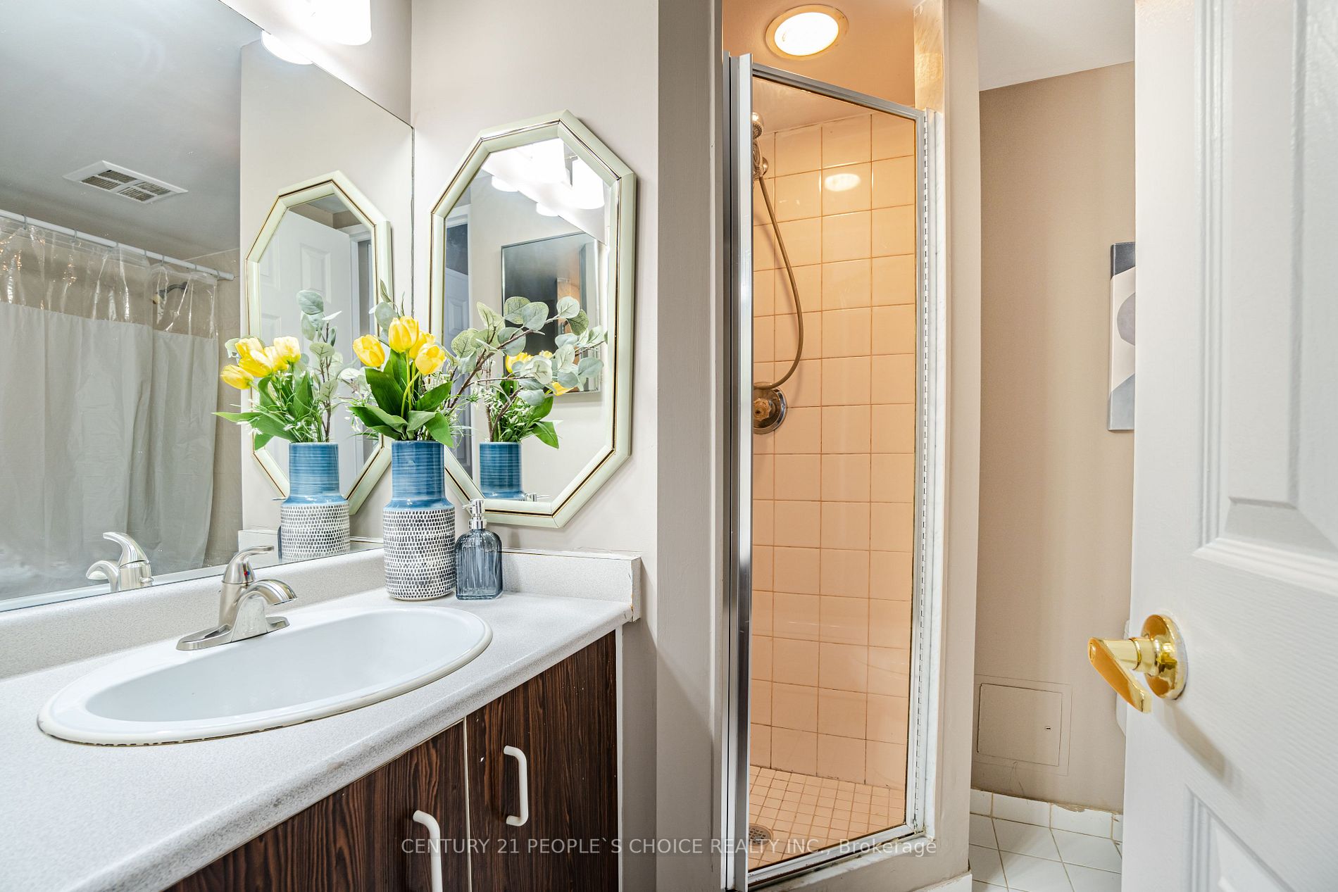 330 Rathburn Road W, #405