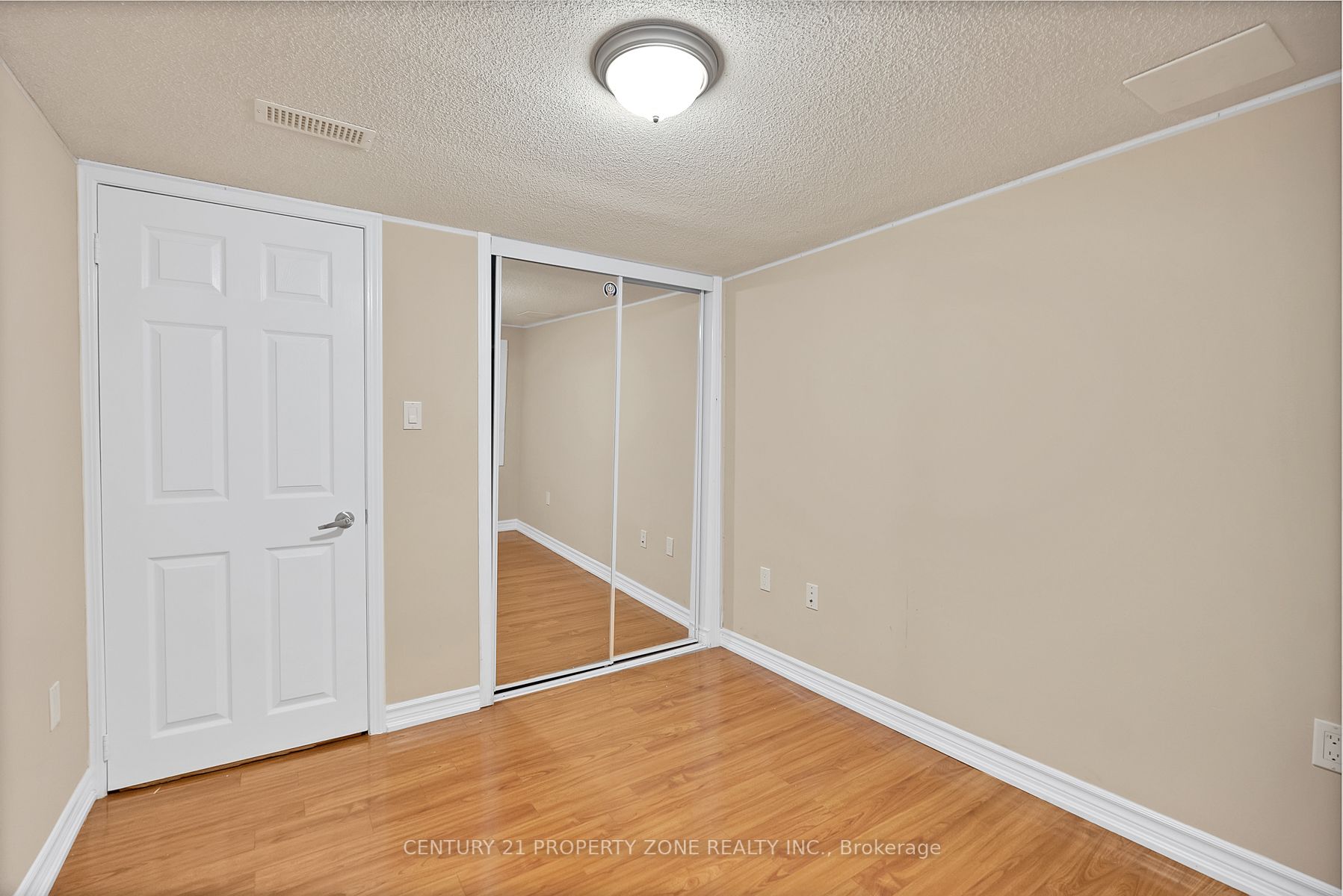 6 Mistybrook Crescent