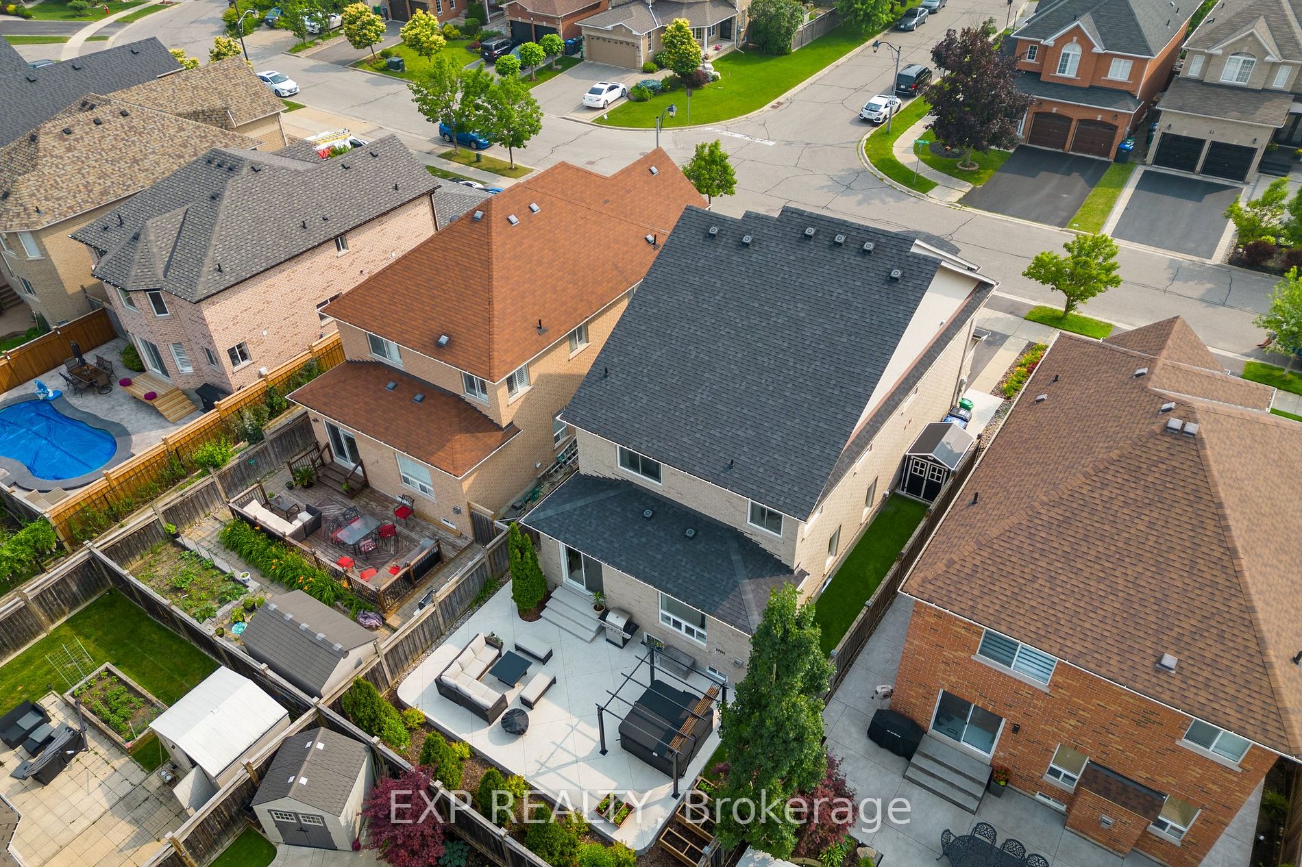 30 Flintwood Avenue