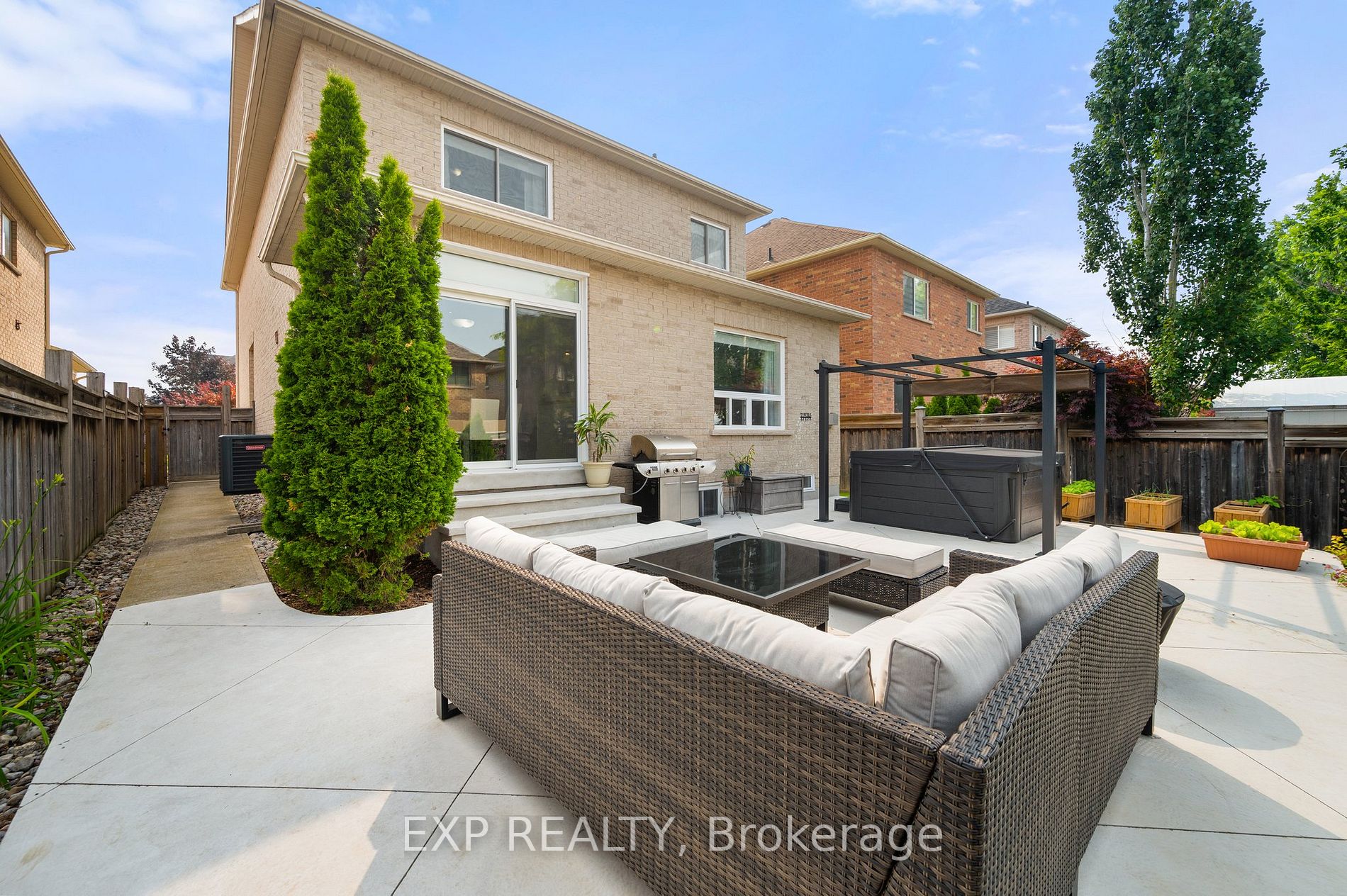 30 Flintwood Avenue