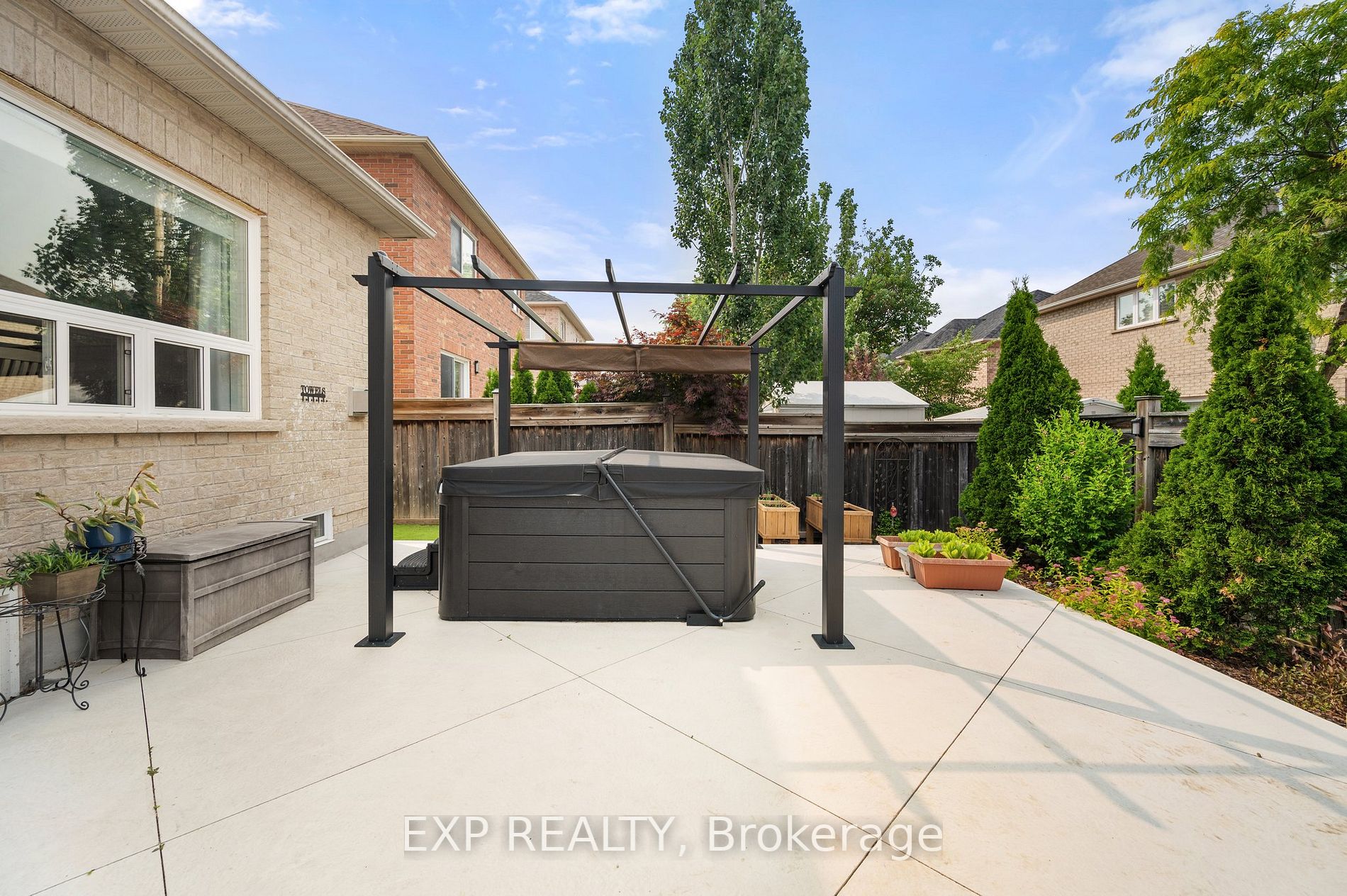 30 Flintwood Avenue