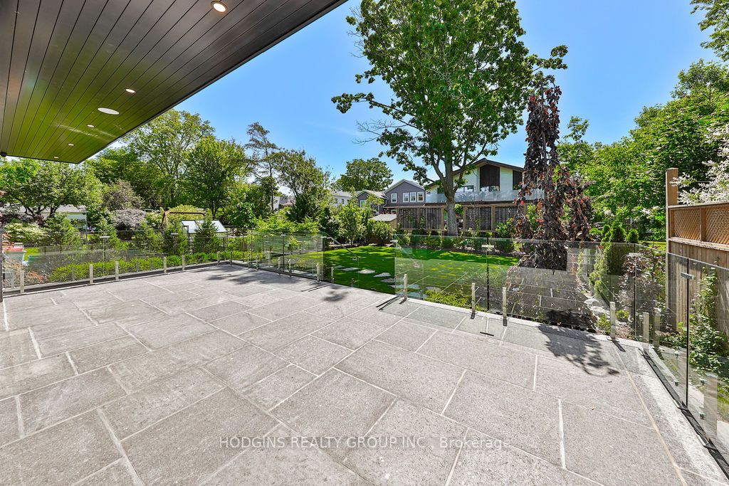9 Minnewawa Rd