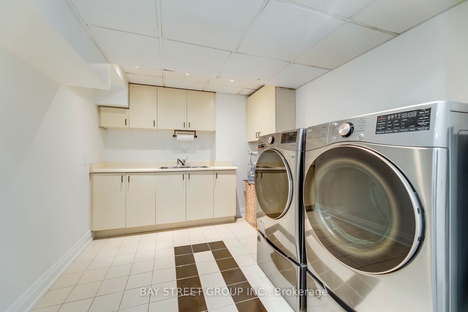 2313 Bow Valley Crt