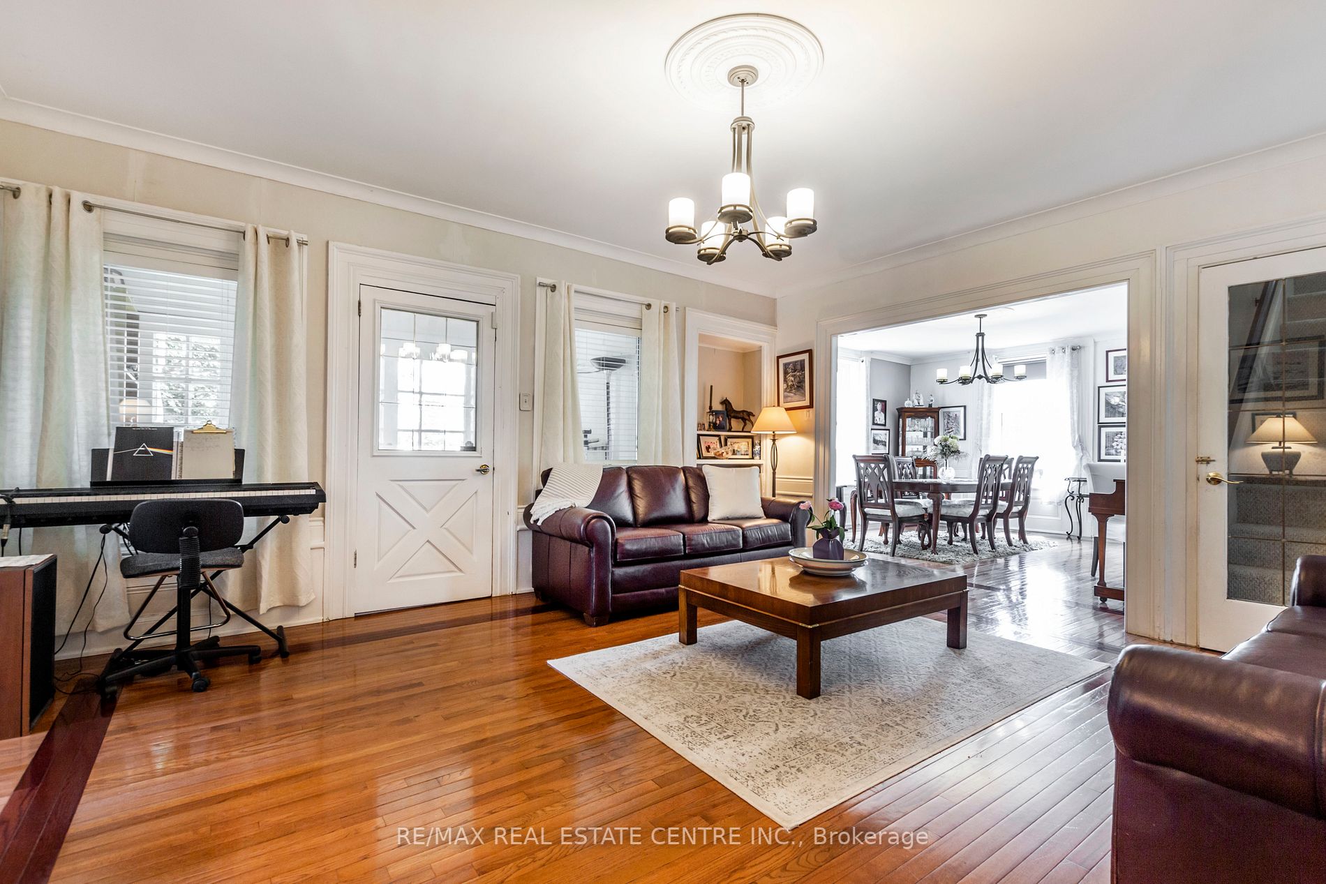 152 Confederation Street