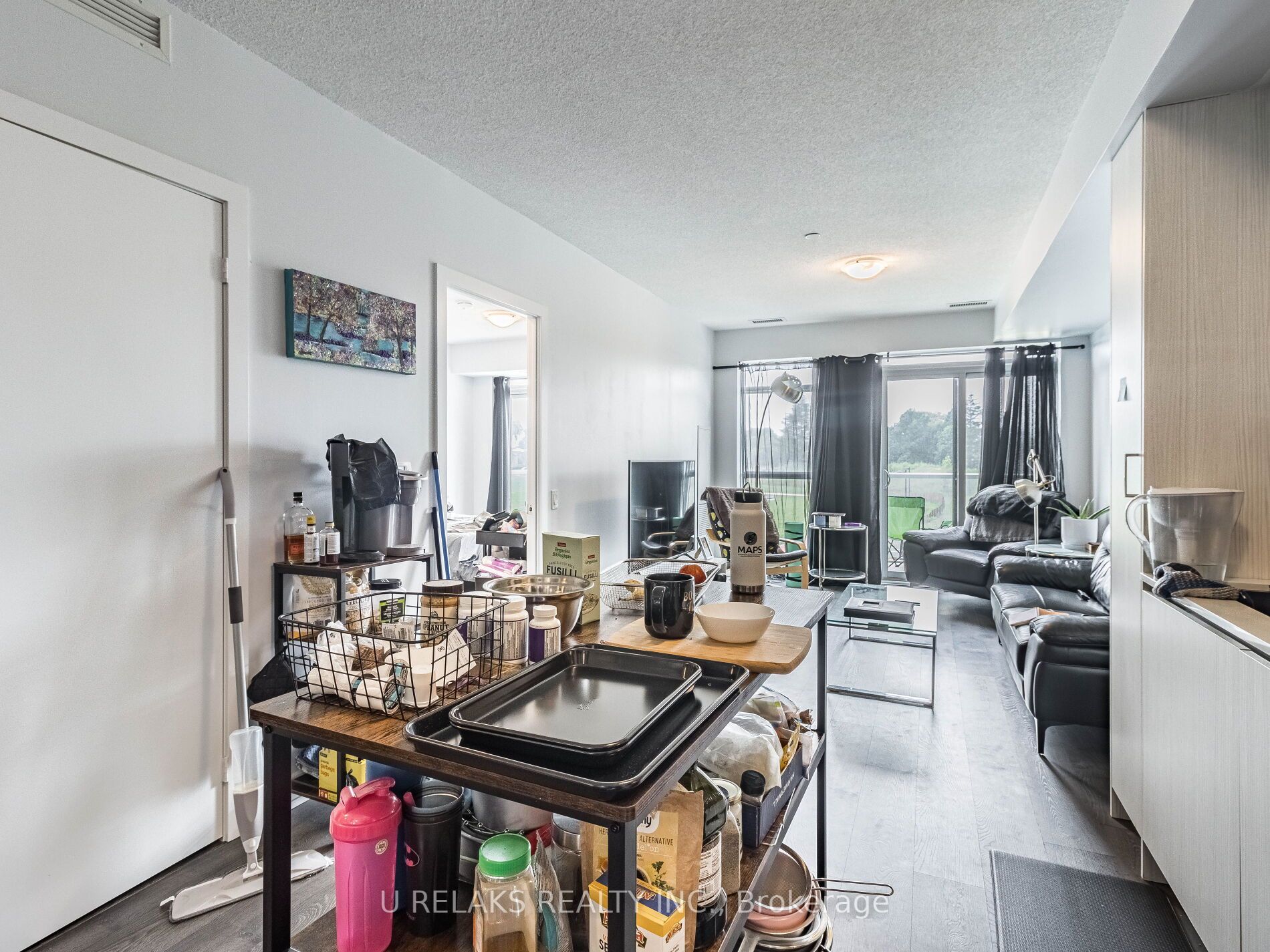 251 Manitoba St, #330