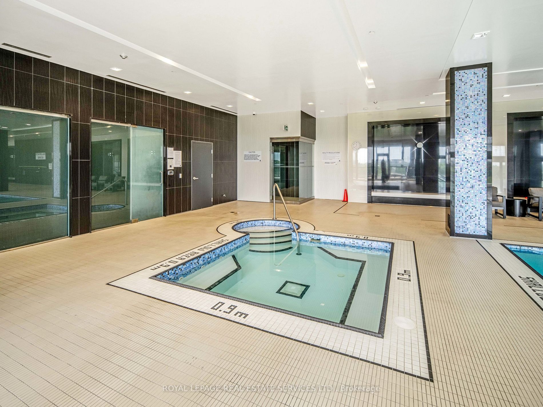 17 Zorra St, #711