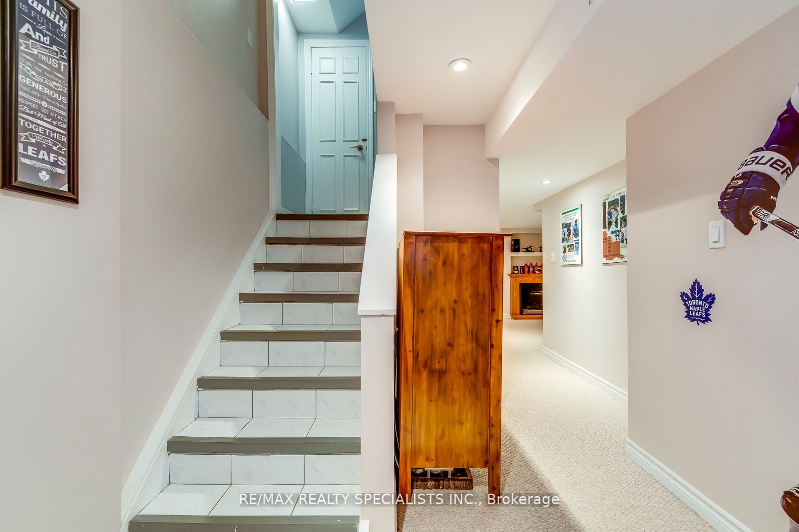 8 Ferguson Pl