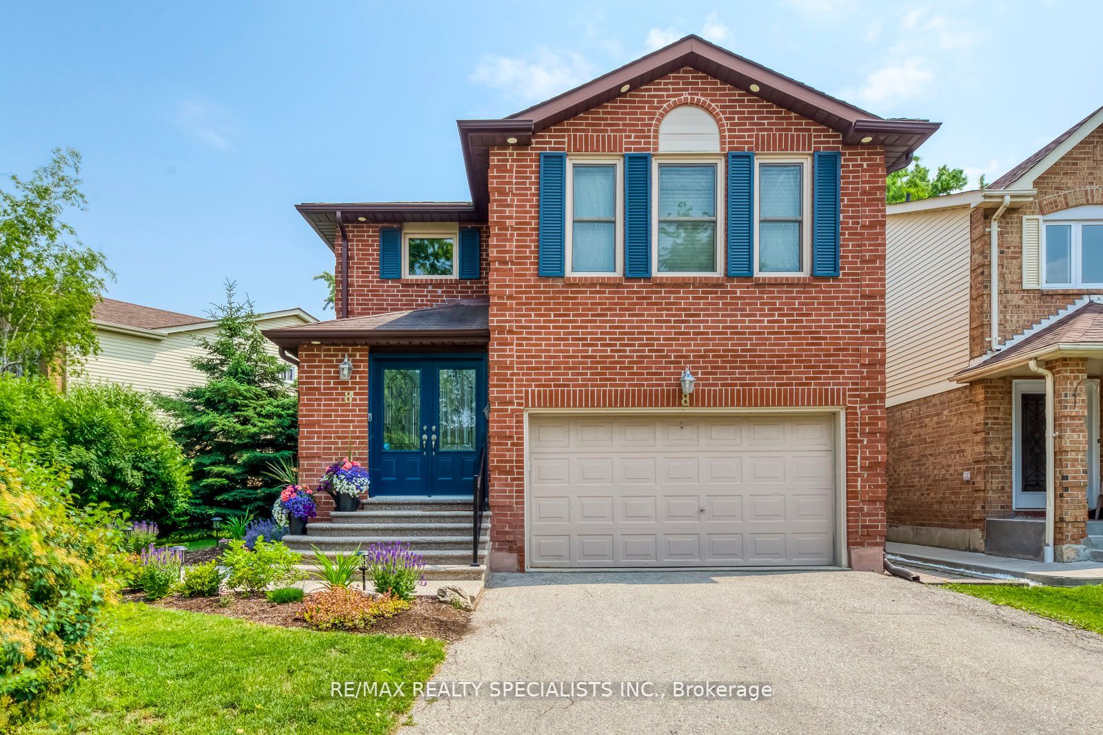 8 Ferguson Pl