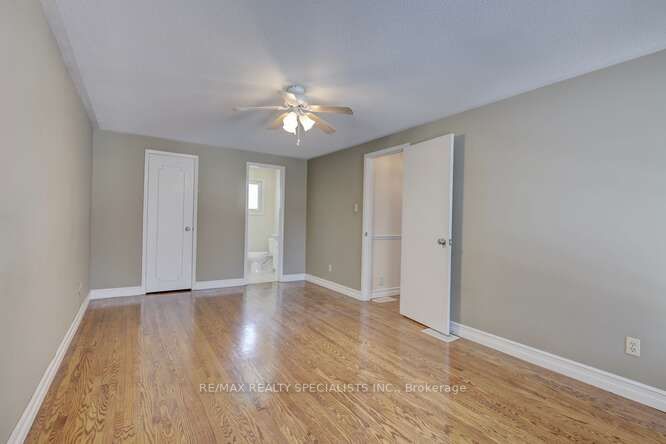 2420 Winthrop Cres