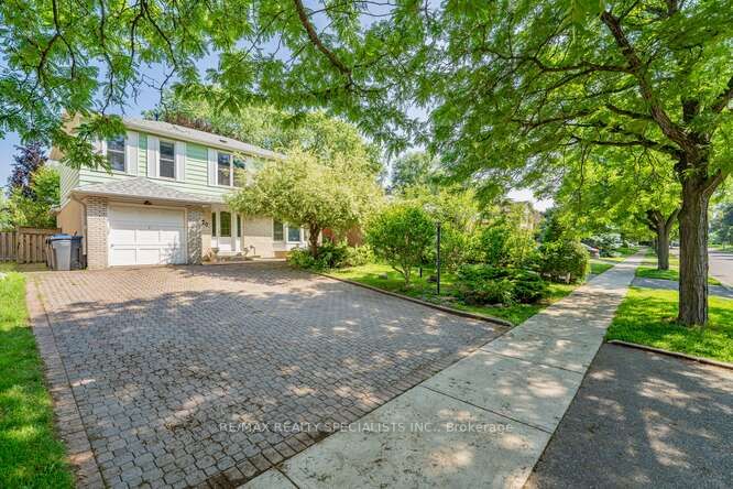 2420 Winthrop Cres