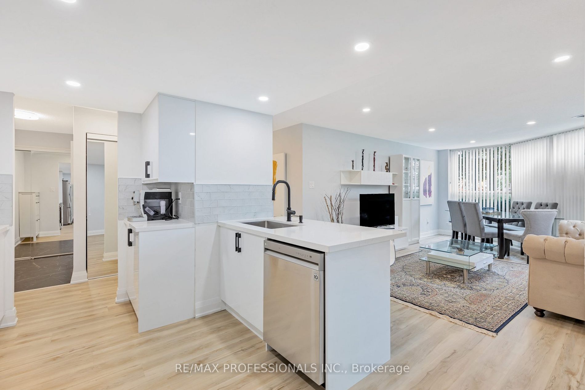 2091 Hurontario St, #108