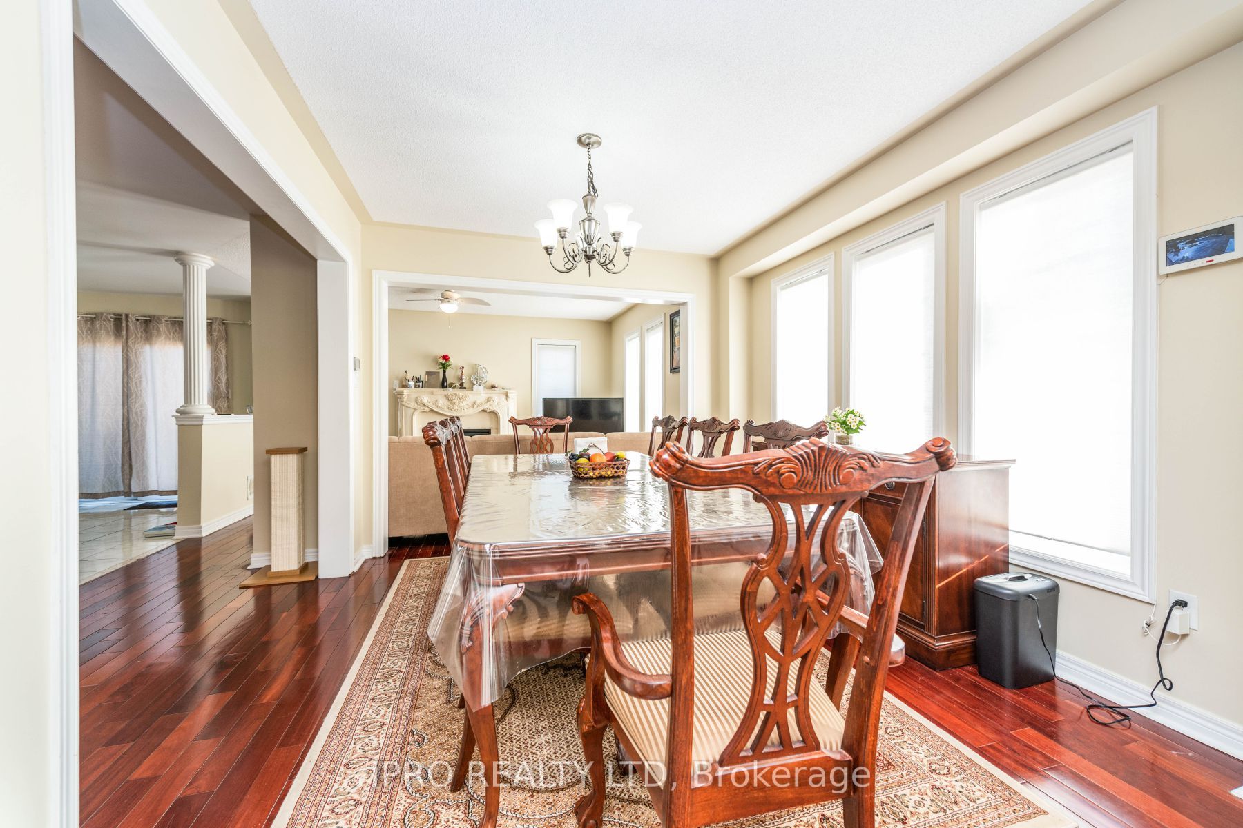 41 Fallstar Cres