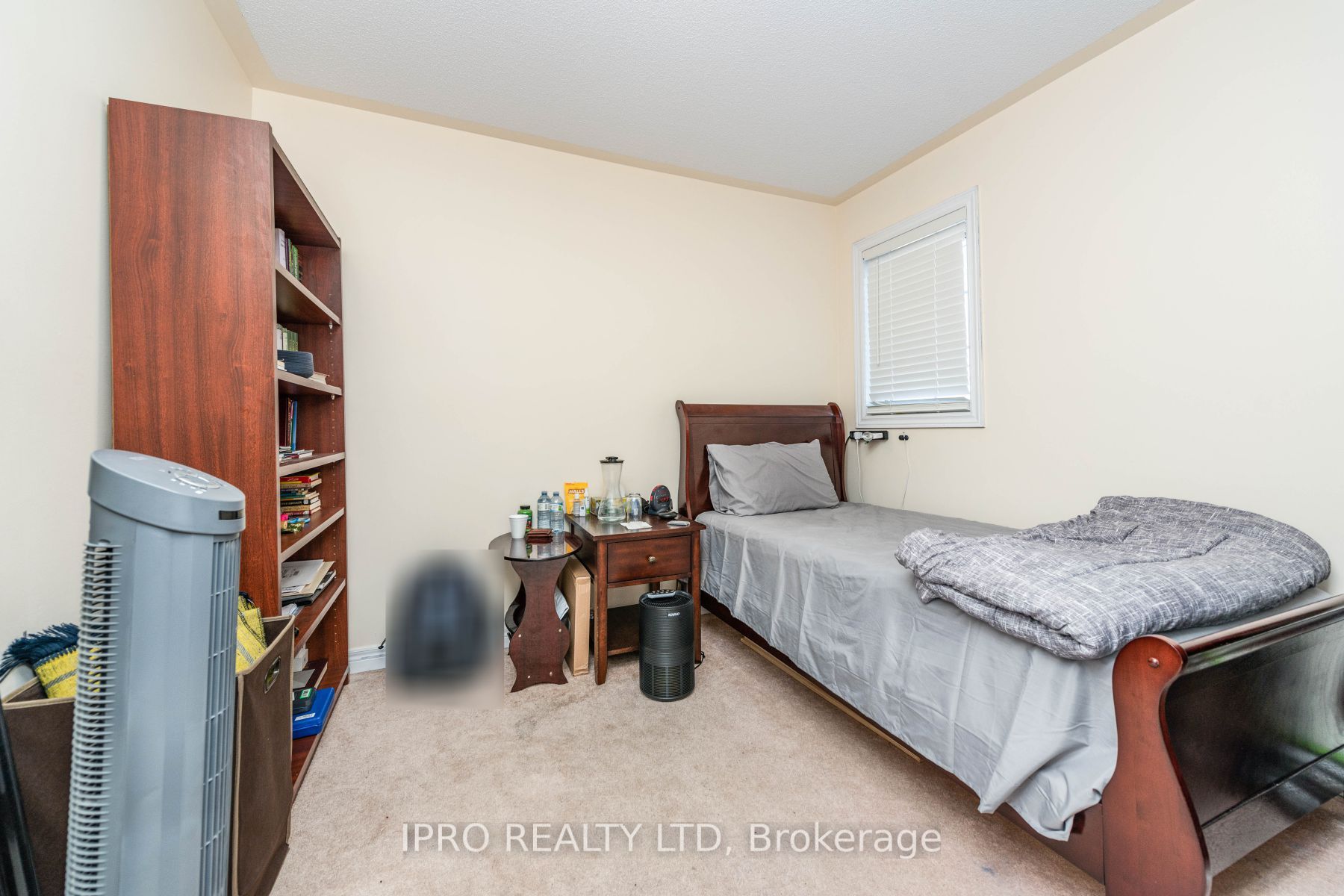 41 Fallstar Cres