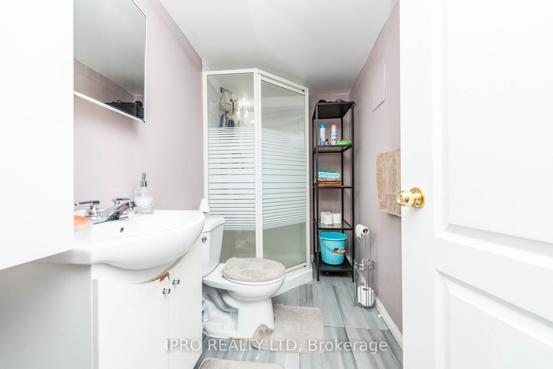 41 Fallstar Cres