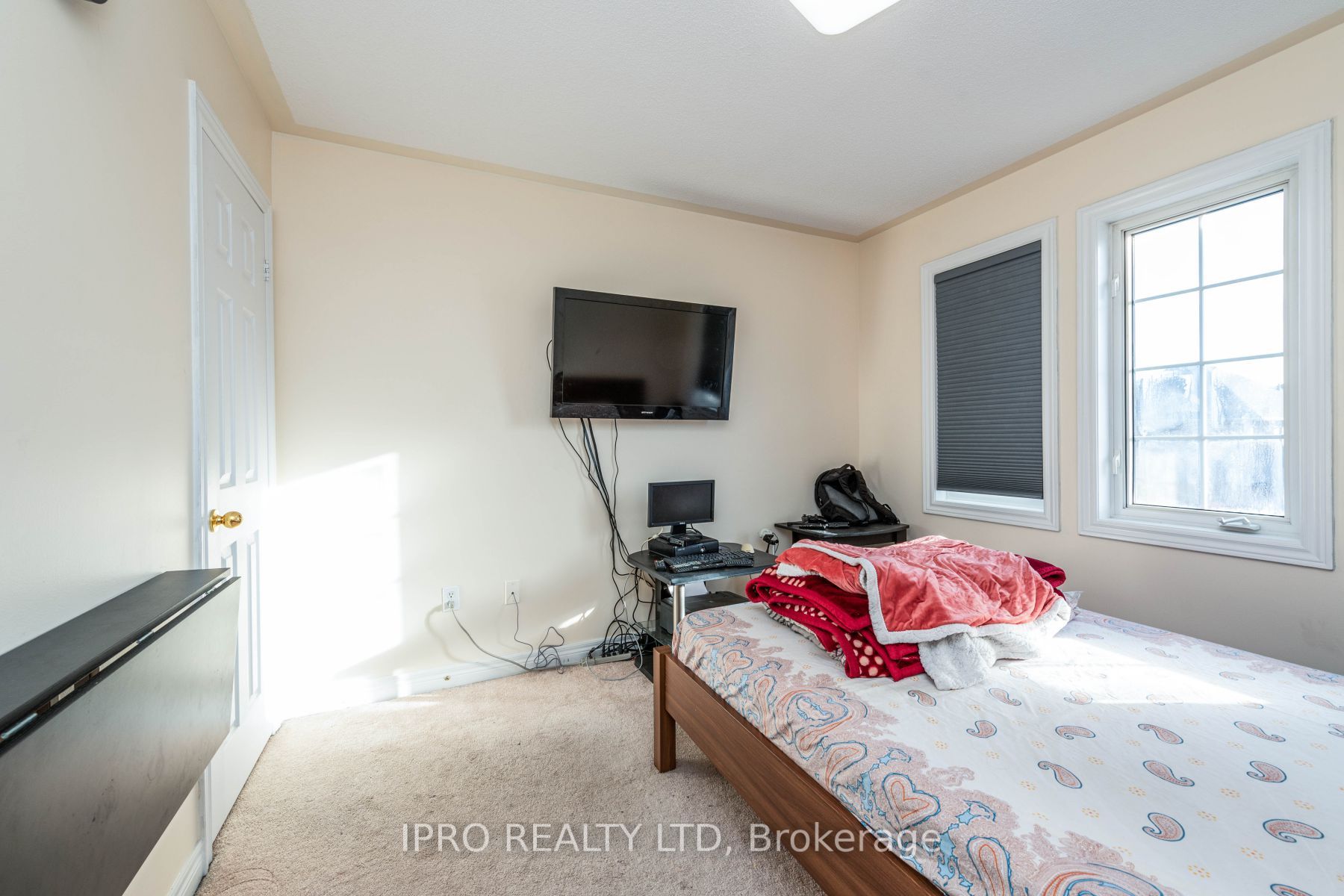 41 Fallstar Cres
