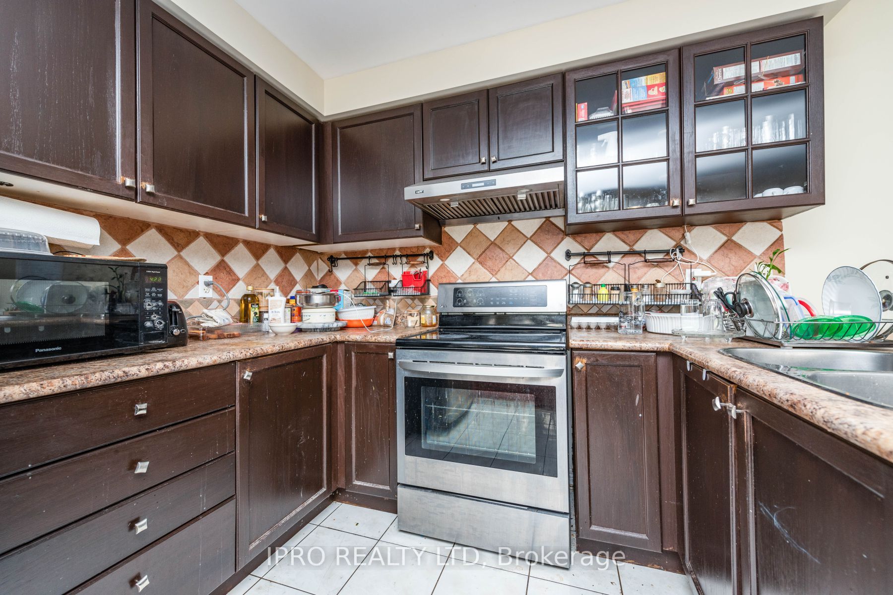 41 Fallstar Cres