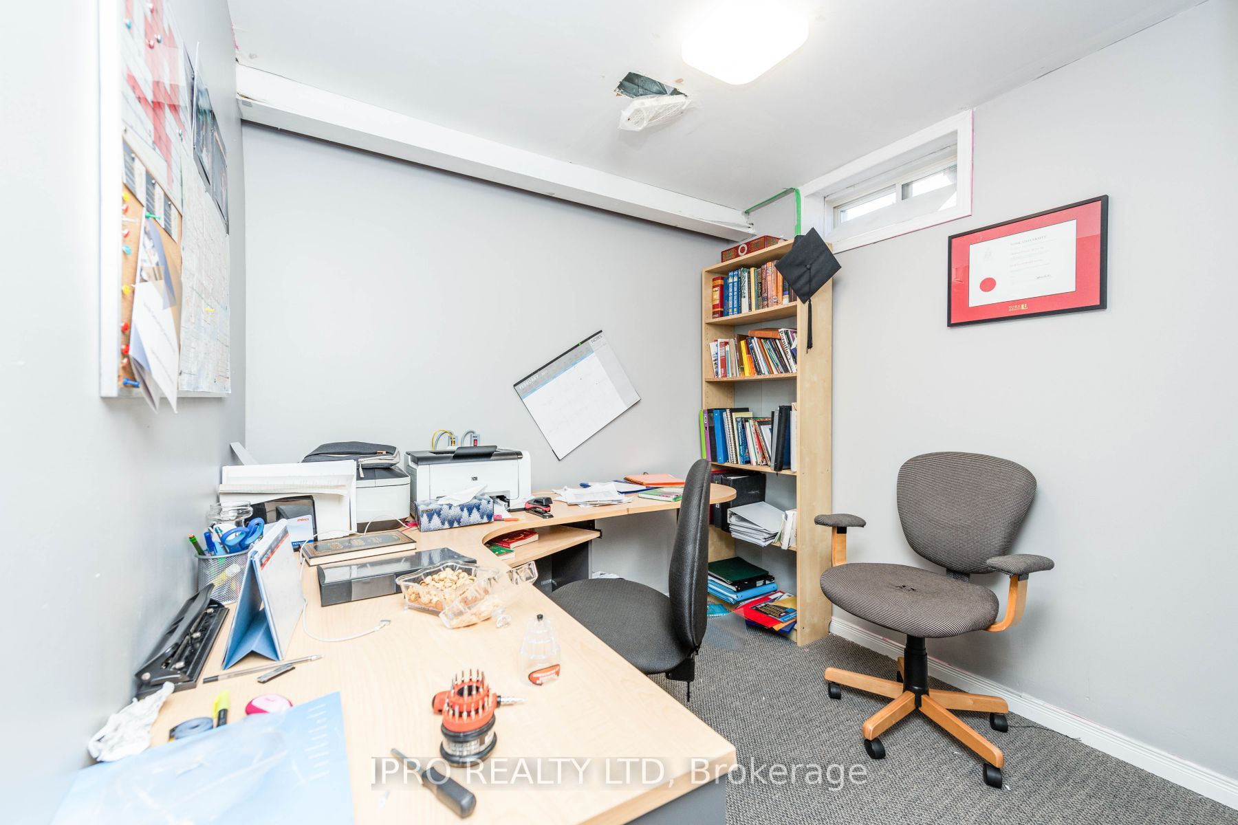 41 Fallstar Cres