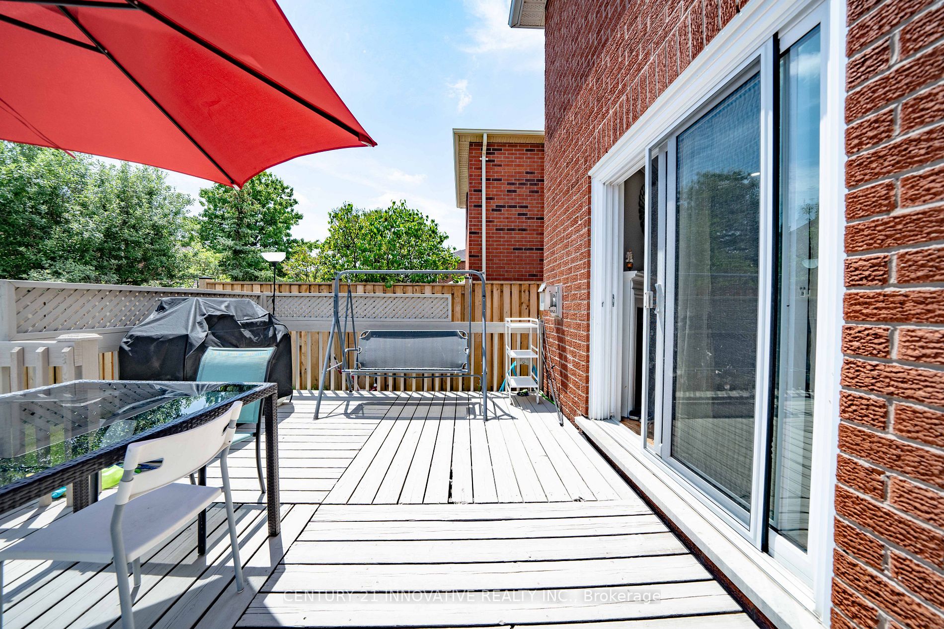 53 Smith Dr