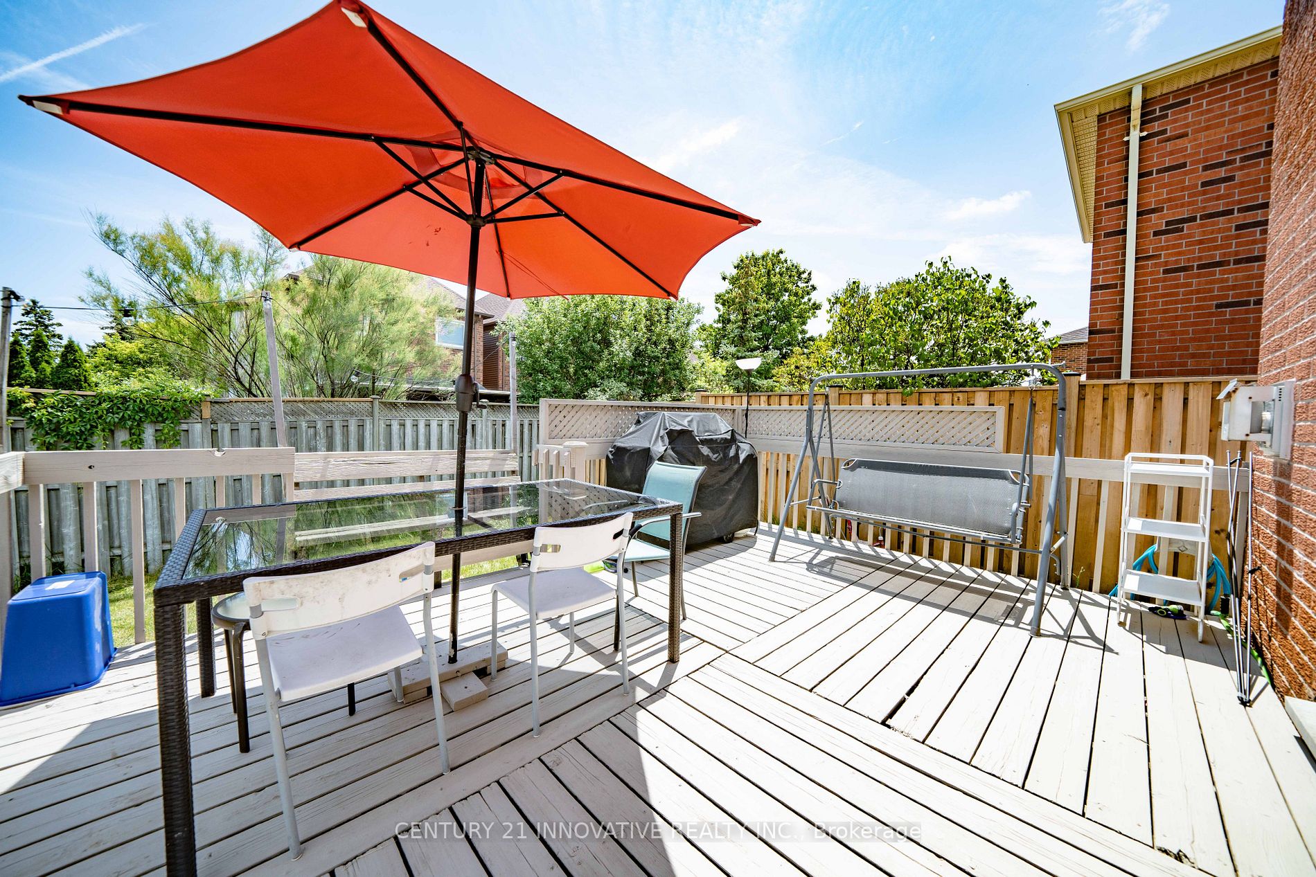 53 Smith Dr