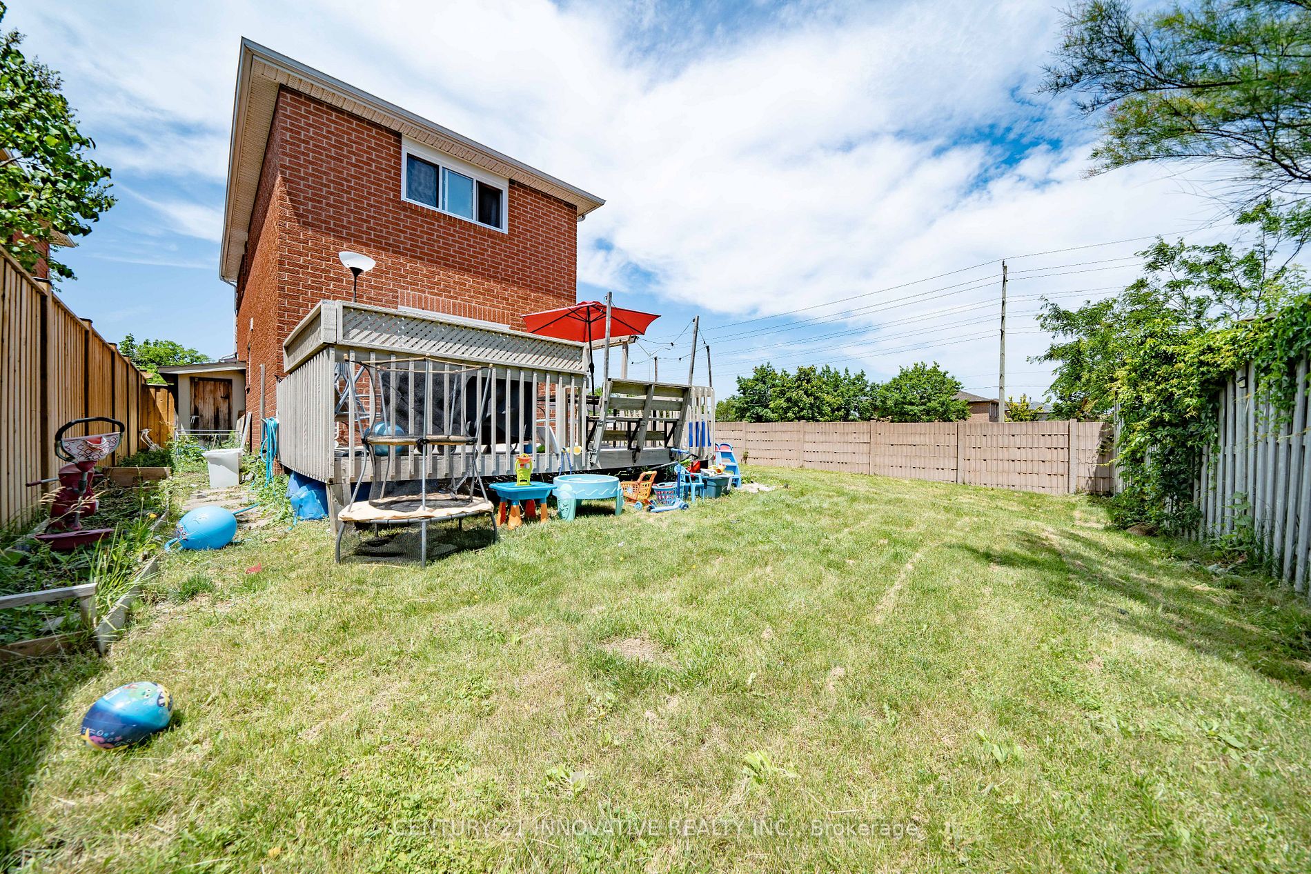 53 Smith Dr