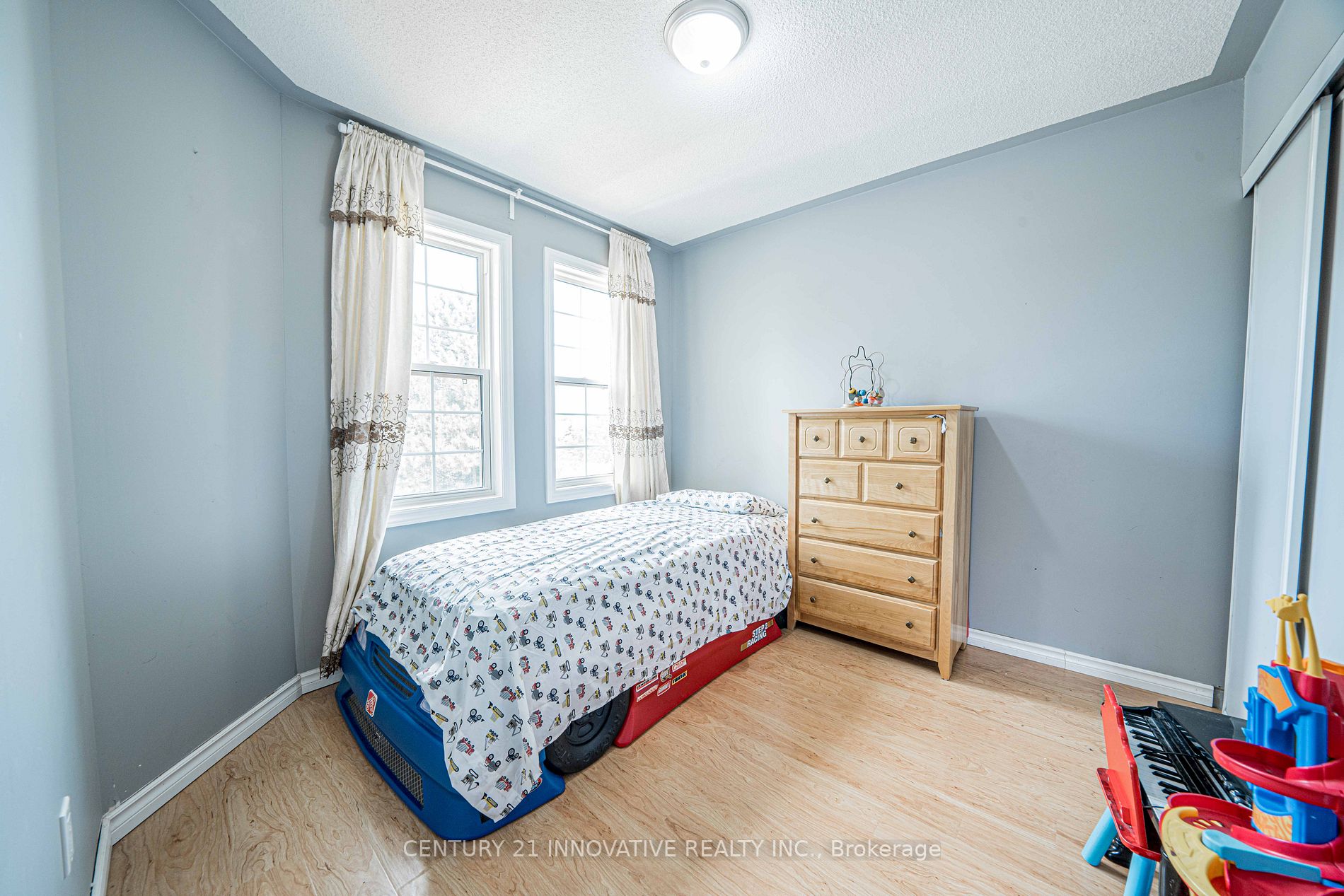 53 Smith Dr