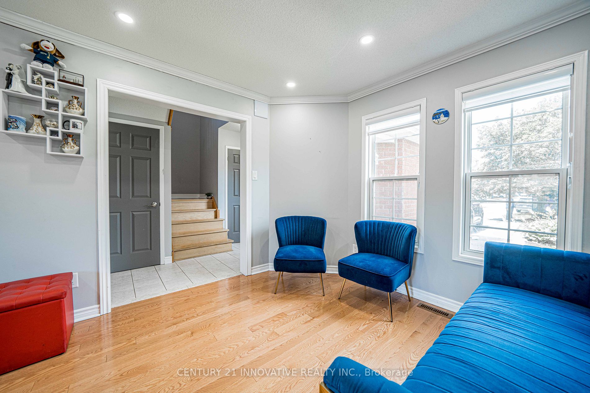 53 Smith Dr