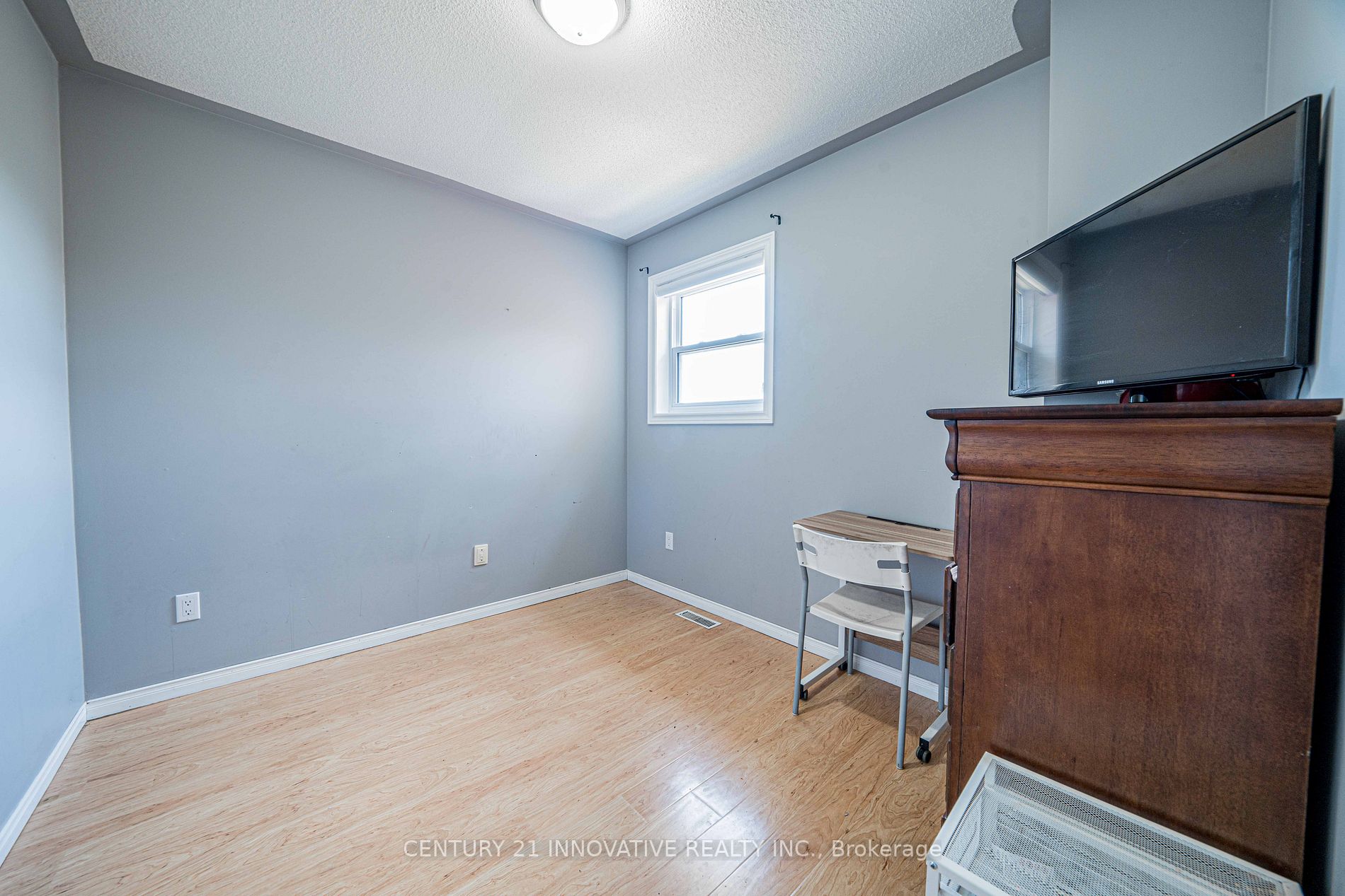 53 Smith Dr